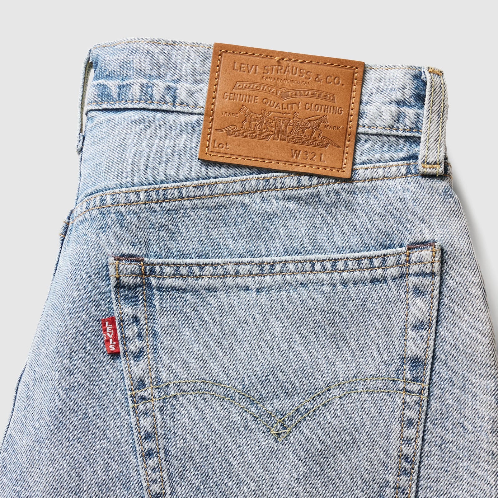 Main 7 - Levi's® Men's 454 Relaxed Shorts - 000YB0008