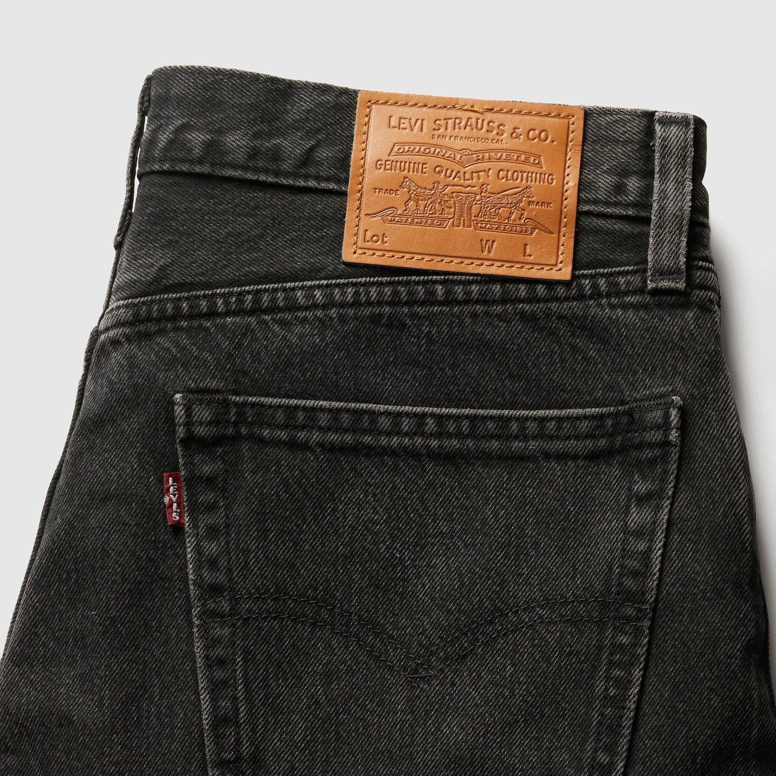 Main 7 - Levi's® Men's 454 Relaxed Shorts - 000YB0009