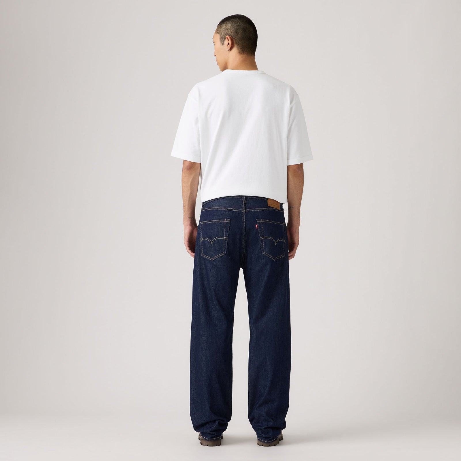 Main 2 - Levi's® Men's 501® Loose Jeans - 0057U0006