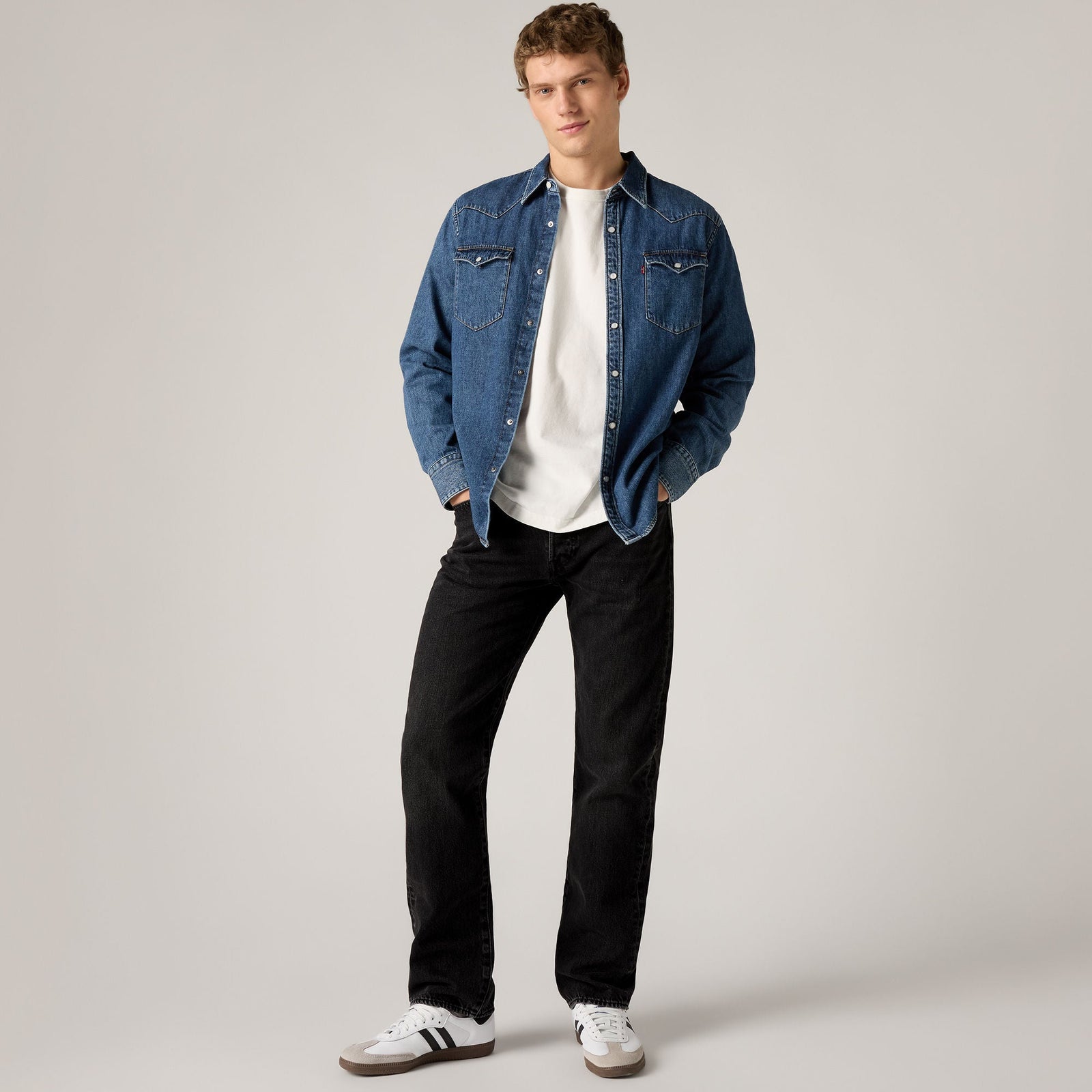 Main 4 - Levi's® Men's 501® Original Jeans - 005010165
