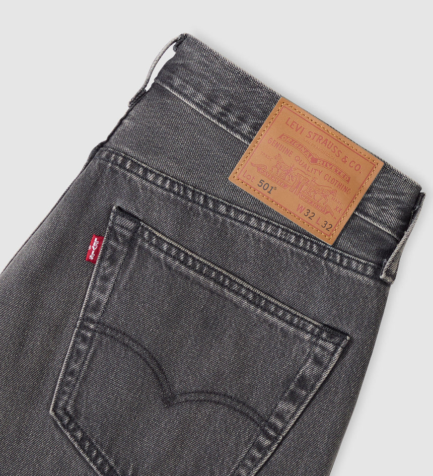 Main 7 - Levi's® Men's 501® Original Jeans - 005013783