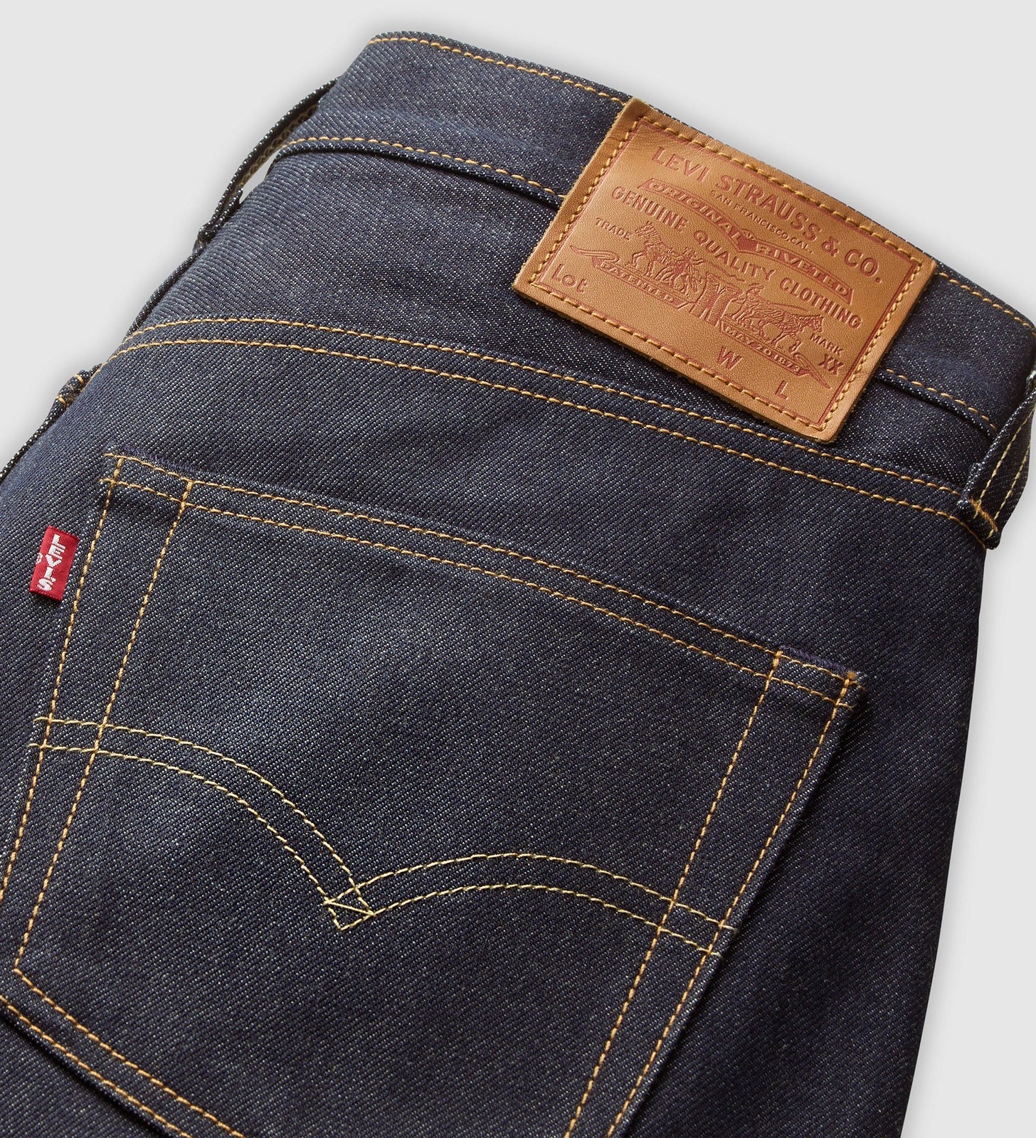 Main 7 - Levi's® Men's 501® Original Shrink-to-Fit™ Selvedge Jeans - 005013722