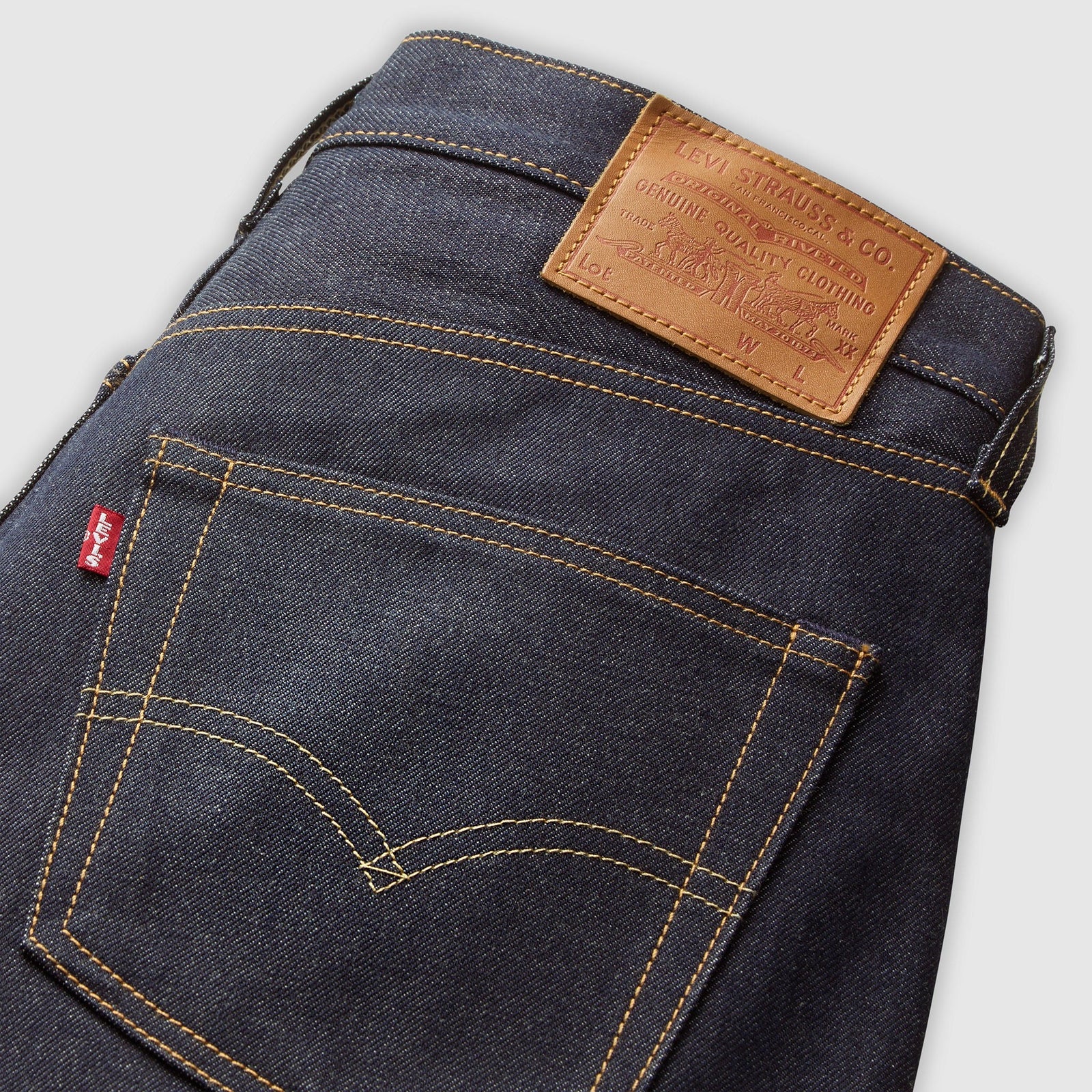 Main 7 - Levi's® Men's 501® Original Shrink-to-Fit™ Selvedge Jeans - 005013722