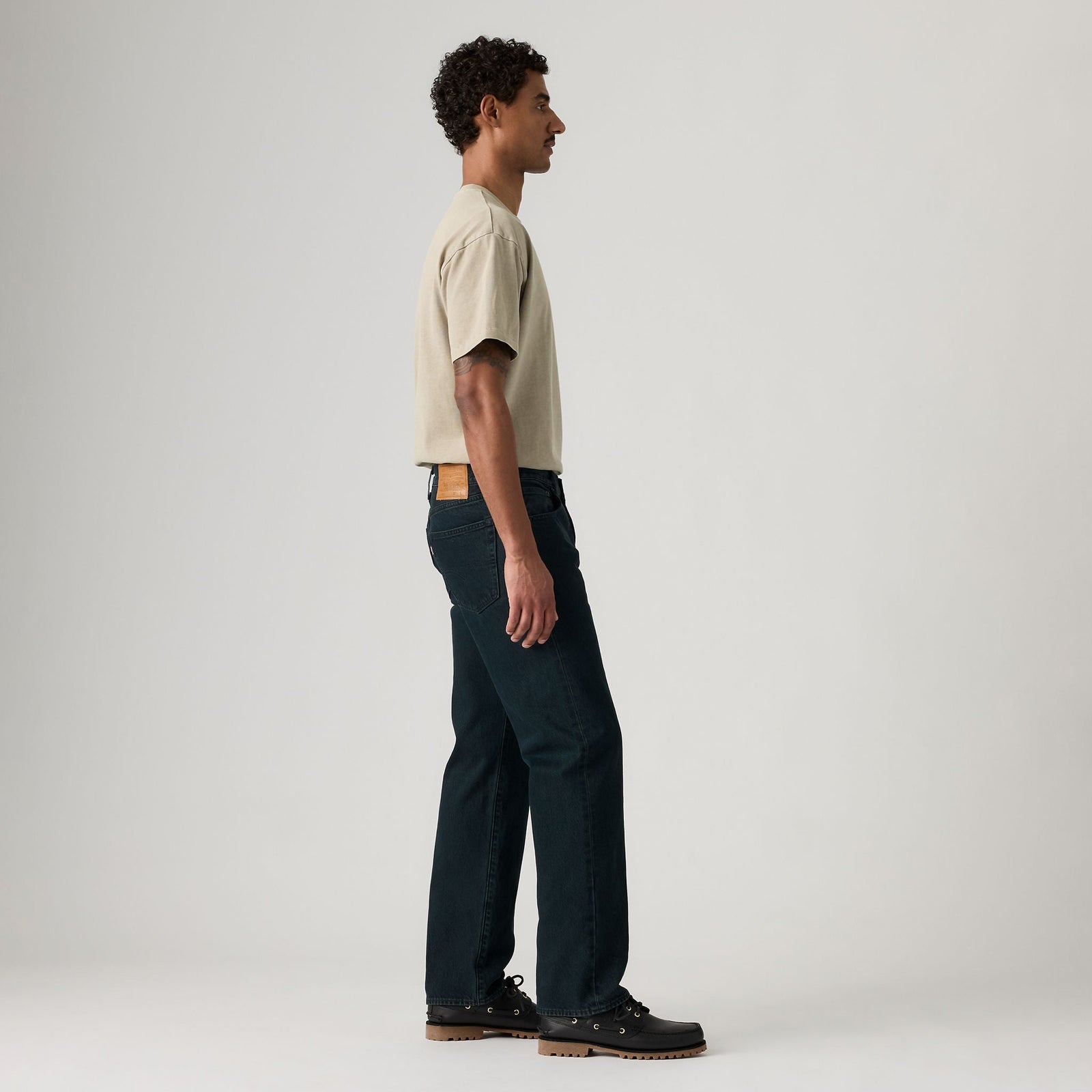 Main 4 - Levi's® Men's 555™ Relaxed Straight Jeans - 000LO0064