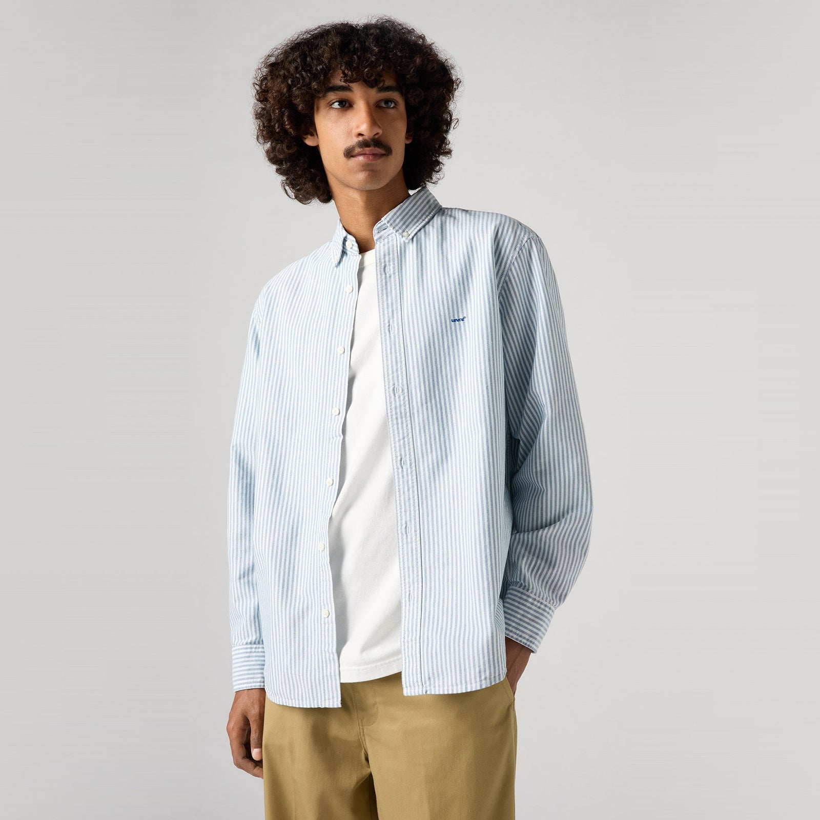 Main 3 - Levi’s® Men’s Authentic Button-Down Shirt - A72100023
