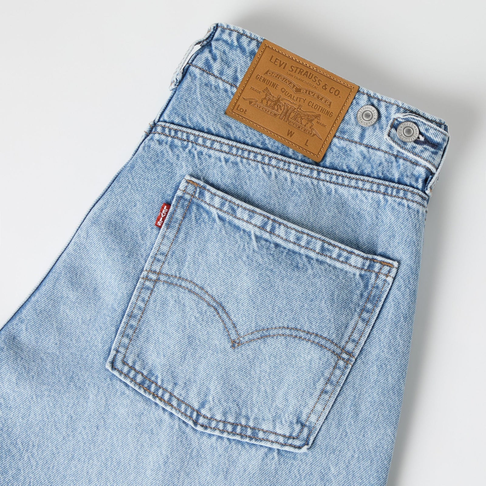 Main 7 - Levi's® Men's Baggy Barrel Jeans - 0057O0009