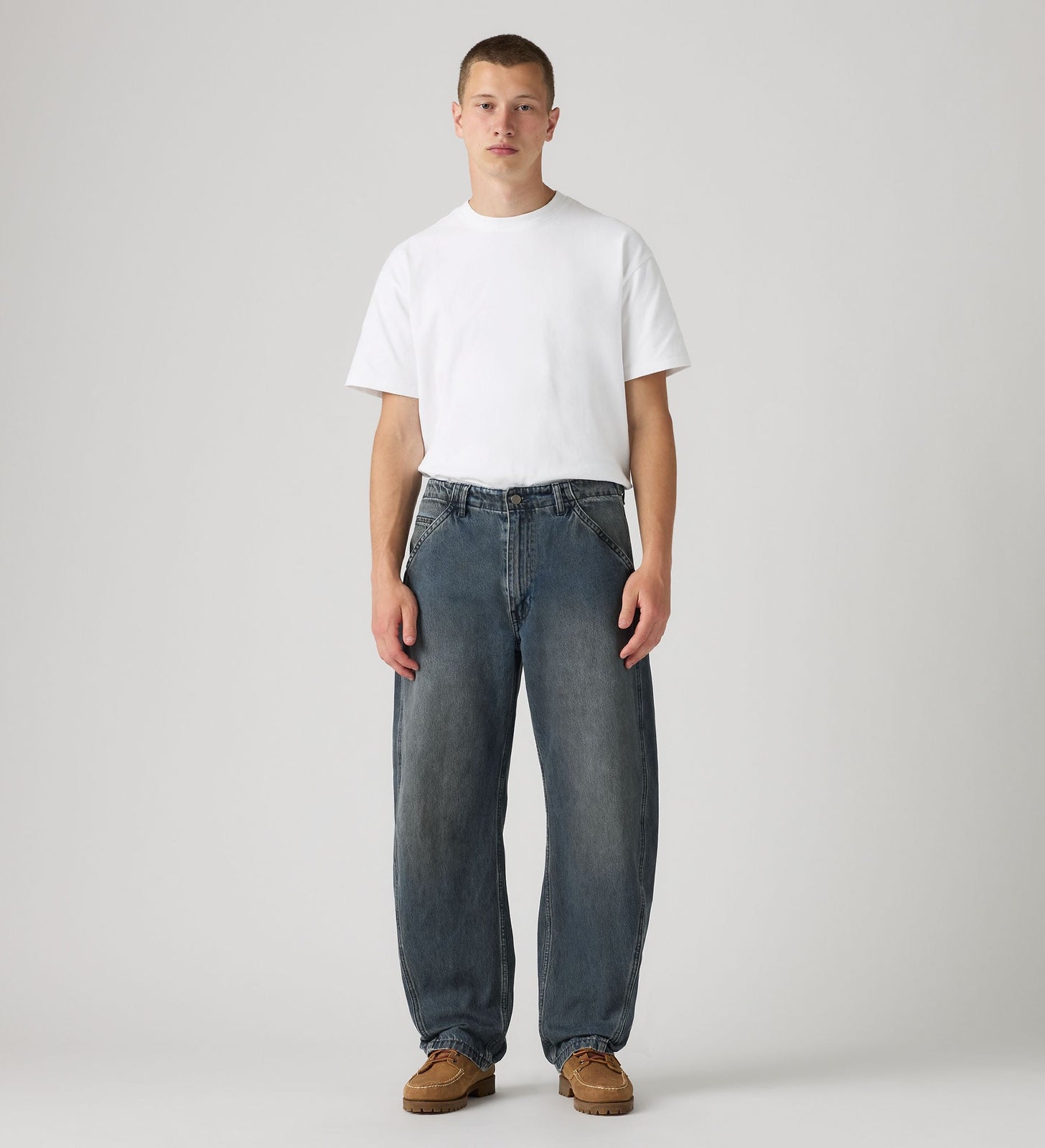 Main 3 - Levi's® Men's Baggy Barrel Jeans - 0057O0010