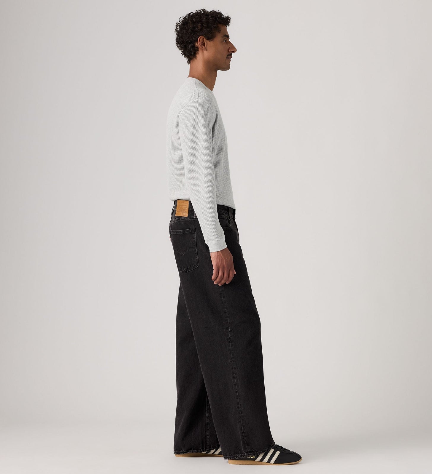 Main 4 - Levi's® Men's Baggy Wide-Leg Jeans - 0081B0000