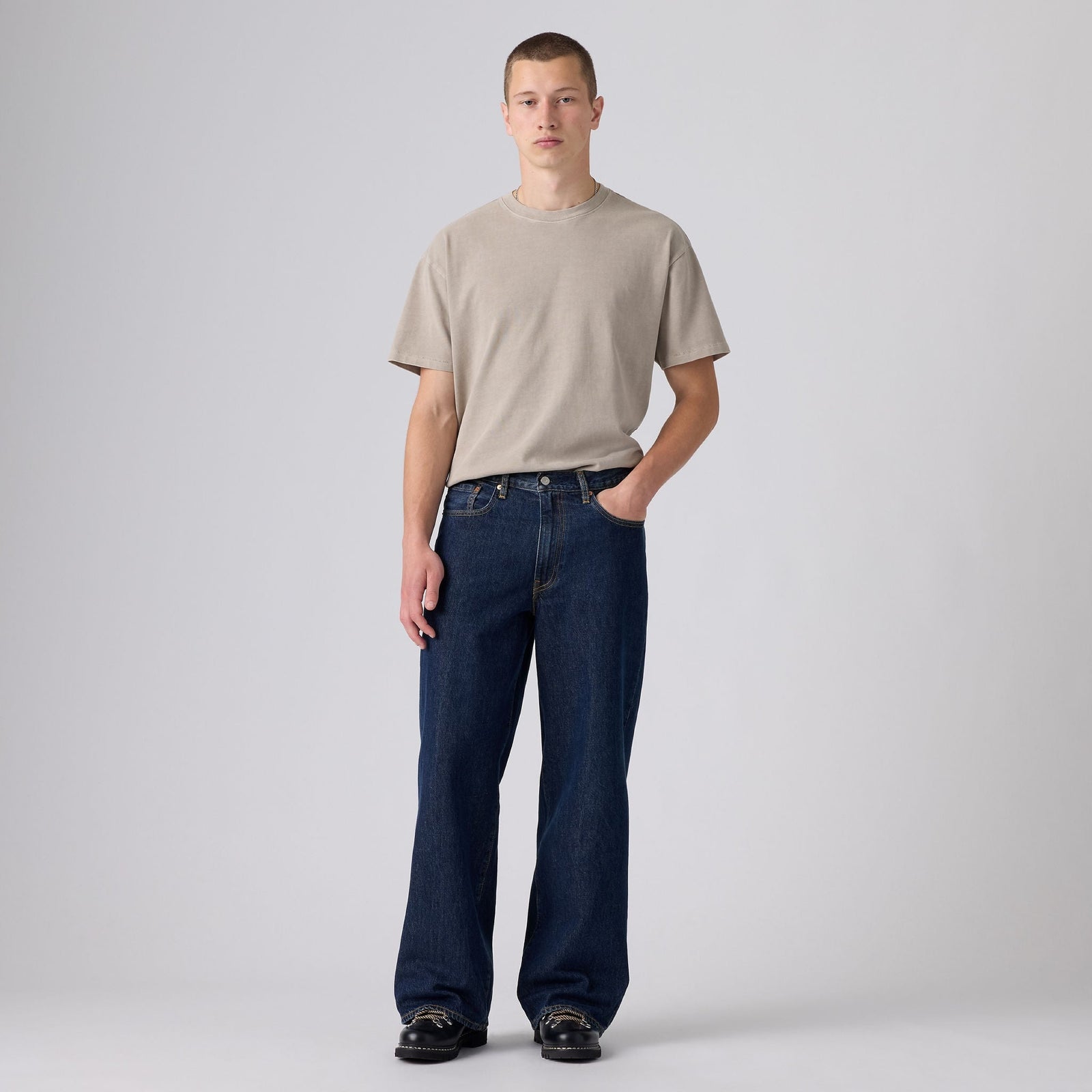 Main 3 - Levi's® Men's Baggy Wide-Leg Jeans - 0081B0001