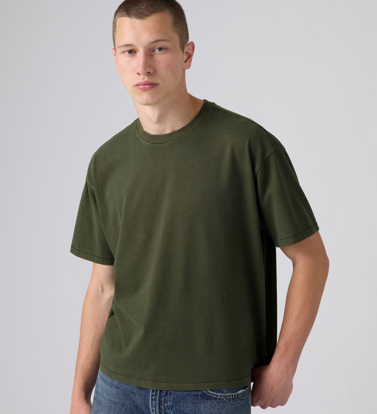 Main 1 - Levi's® Men's Boxy Short-Sleeve Tee - 0049F0038