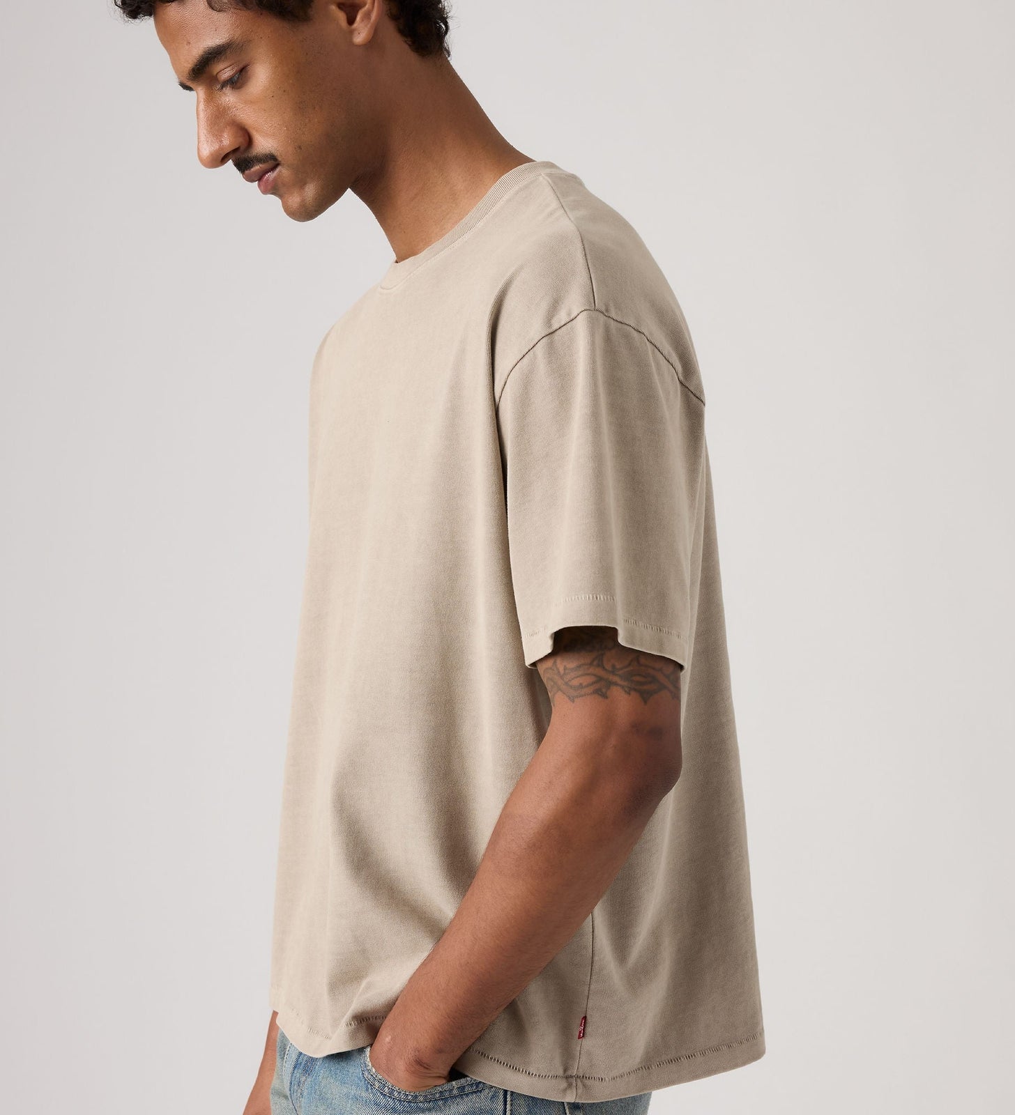 Main 4 - Levi's® Men's Boxy Short-Sleeve Tee - 0049F0039