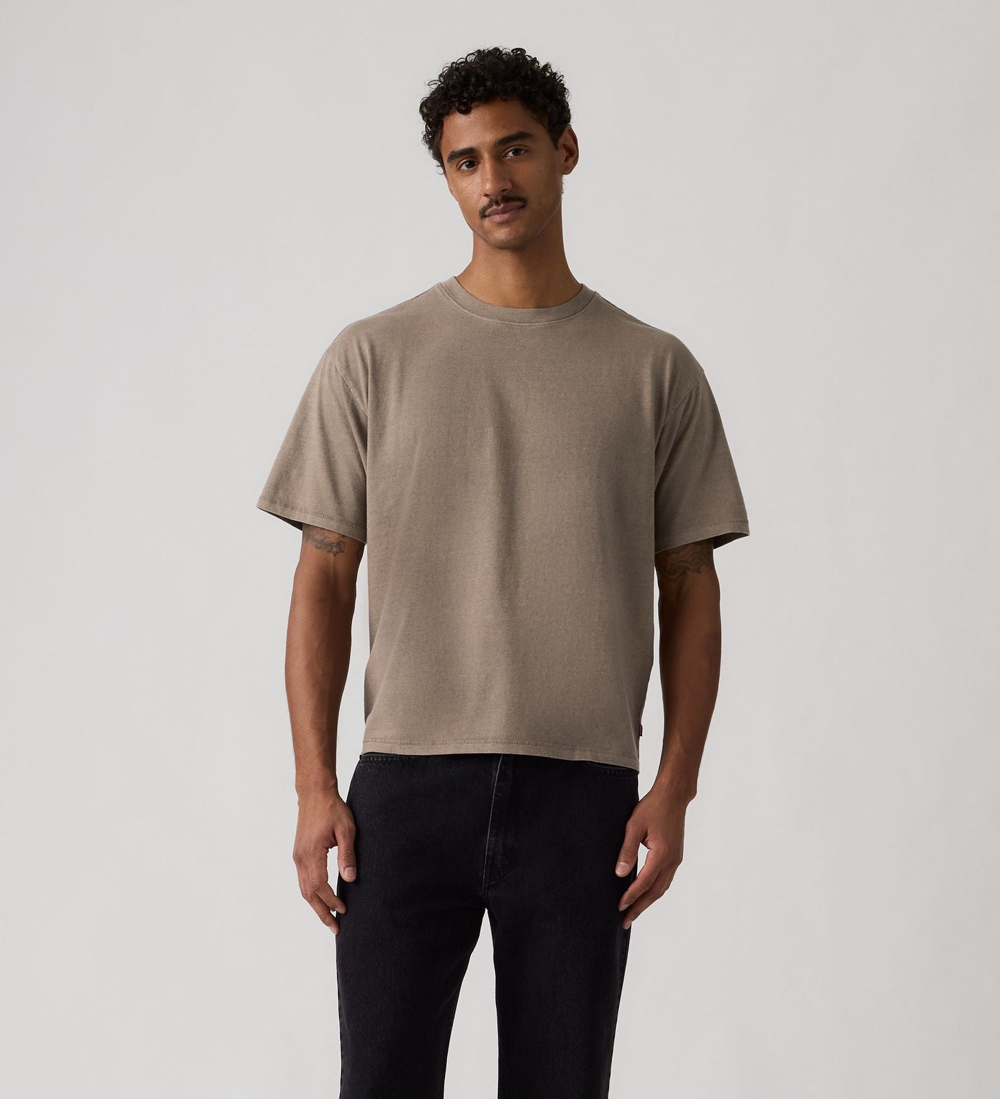 Main 3 - Levi's® Men's Boxy Short-Sleeve Tee - 0049F0020