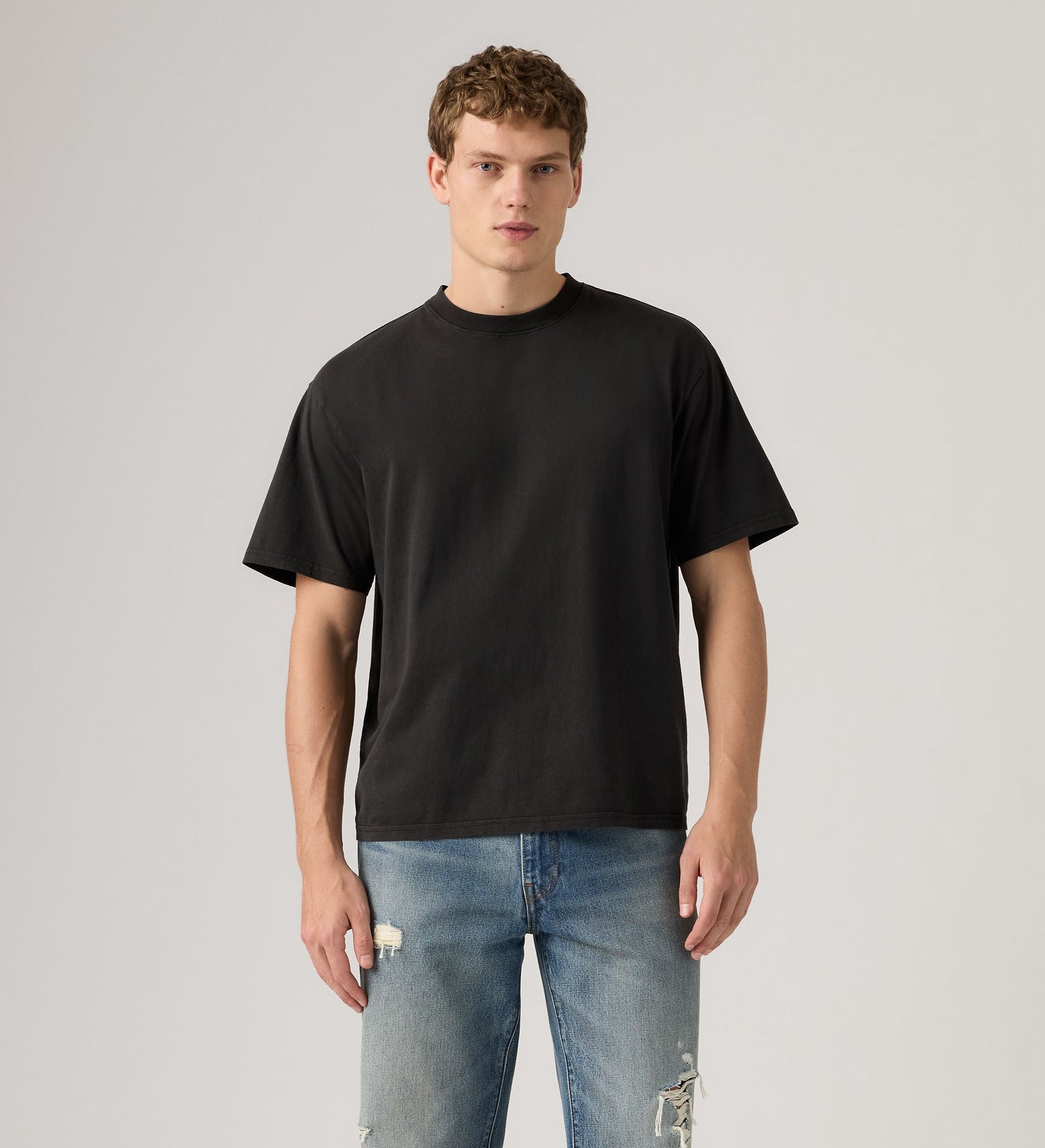 Main 3 - Levi's® Men's Boxy Short-Sleeve Tee - 0049F0025