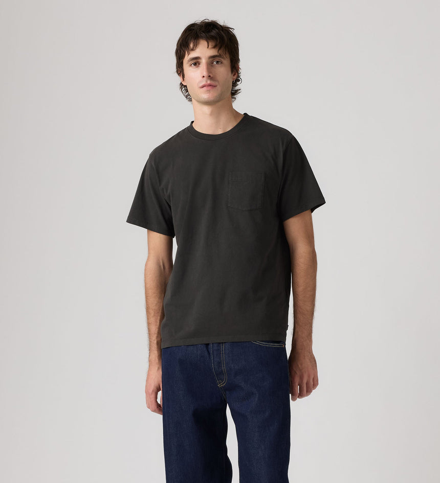 Main 1 - Levi's® Men's Essential Pocket Tee - 005H00039