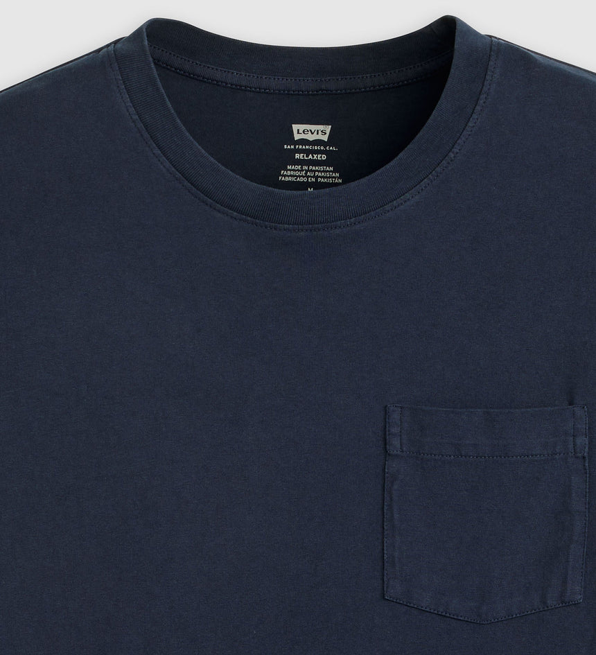 Main 6 - Levi's® Men's Essential Pocket Tee - 005H00040