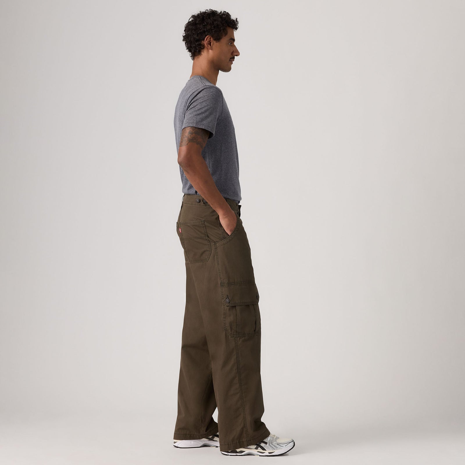 Main 4 - Levi's® Men's Extra Baggy Cargos - 007W60001