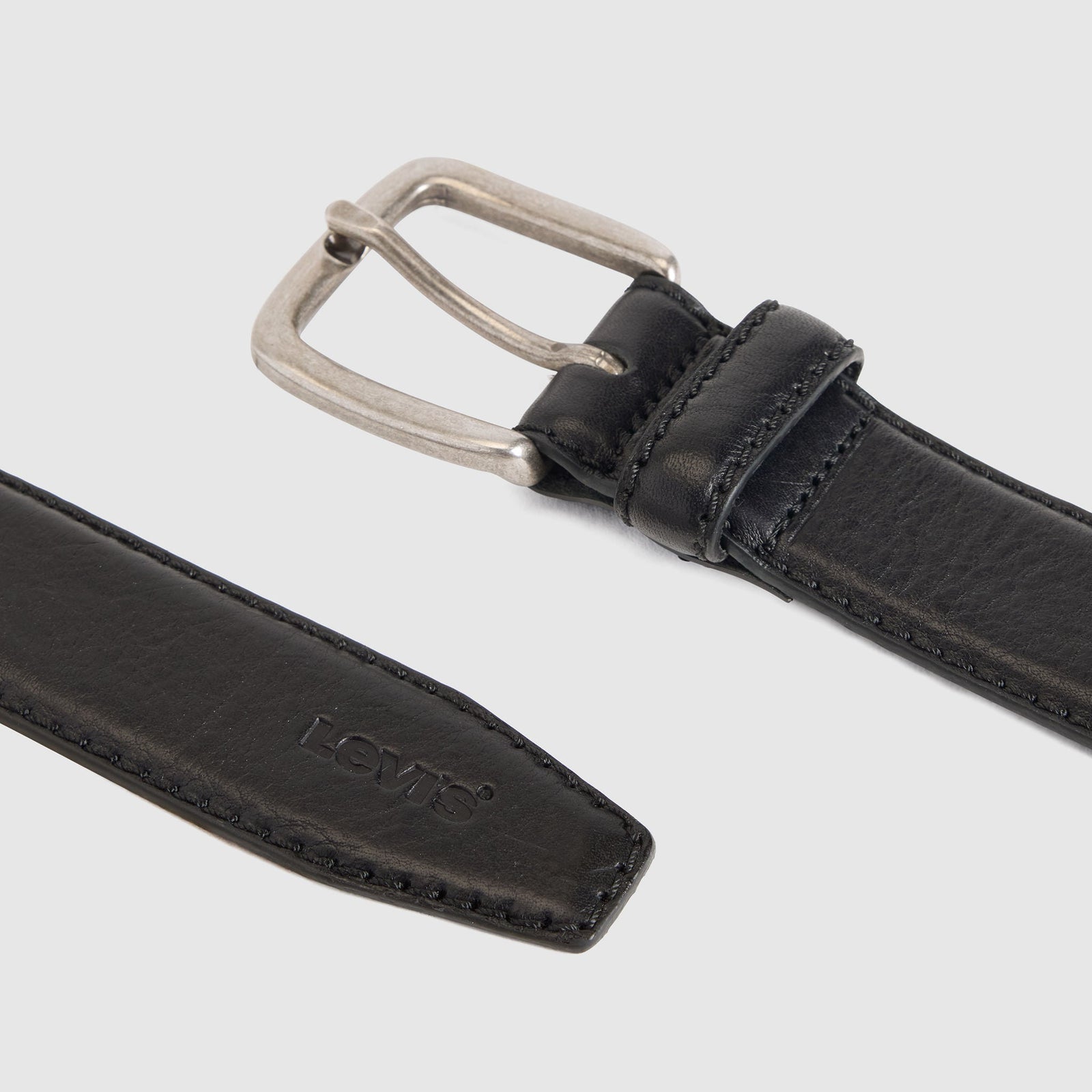 Main 4 - Levi's® Men's Finn Feather Edge Belt - 007YU0001
