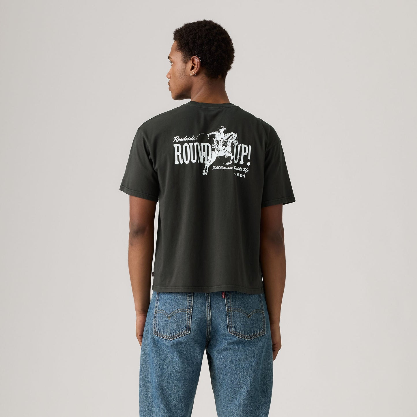 Levi's® Men's Graphic Cropped Tee