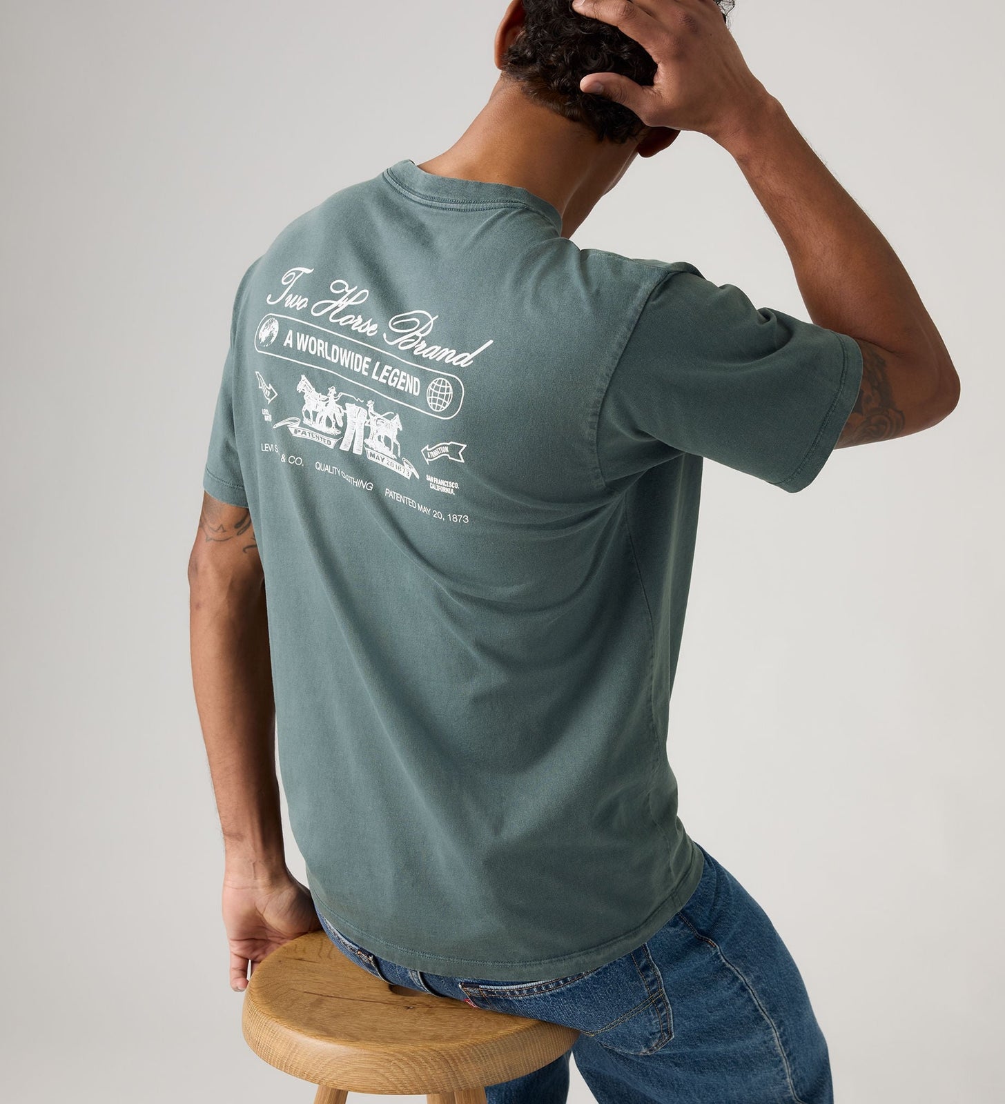 Main 1 - Levi's® Men's Graphic Vintage Fit Pocket Tee - 005HV0003