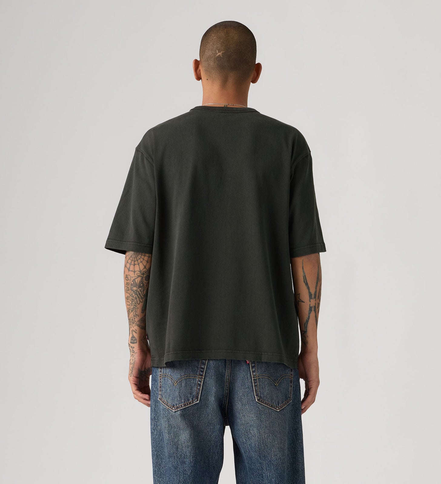 Main 2 - Levi's® Men's Heavyweight Loose Tee - 005GY0001