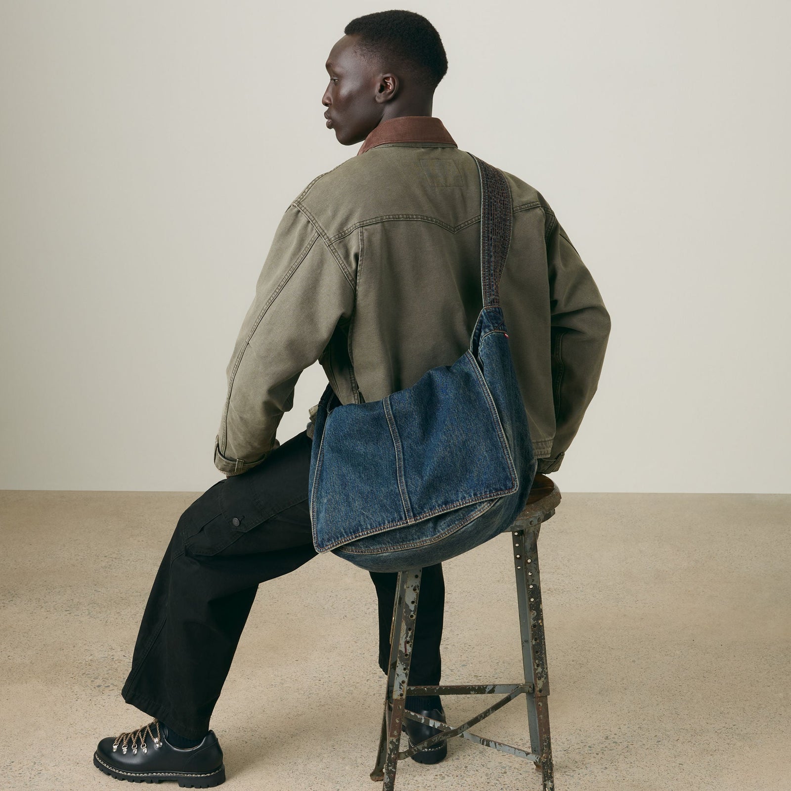 Main 2 - Levi's® Men's Oliver Mail Bag - 007XY0001