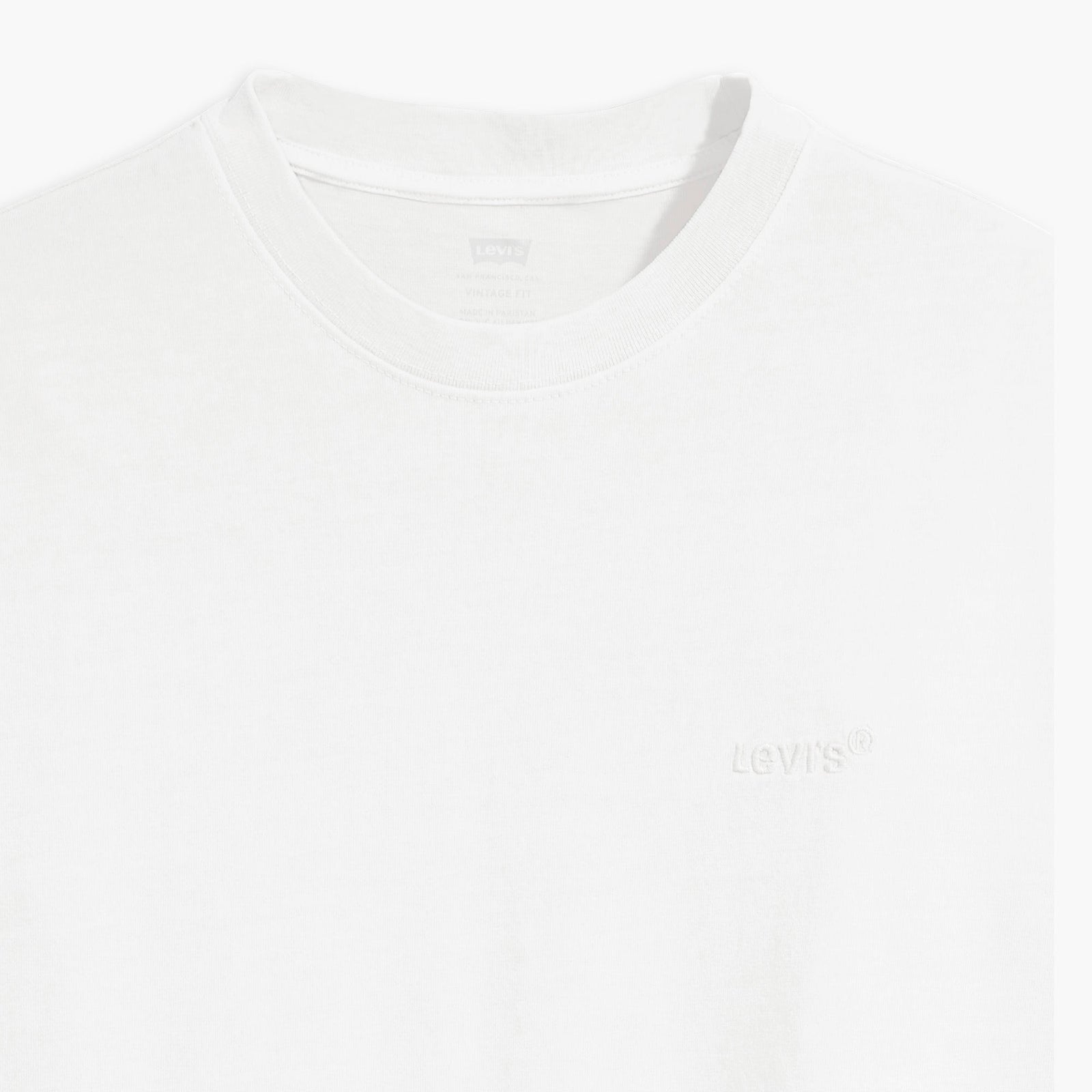 Main 6 - Levi's® Men's Red Tab Vintage T-Shirt - A06370000