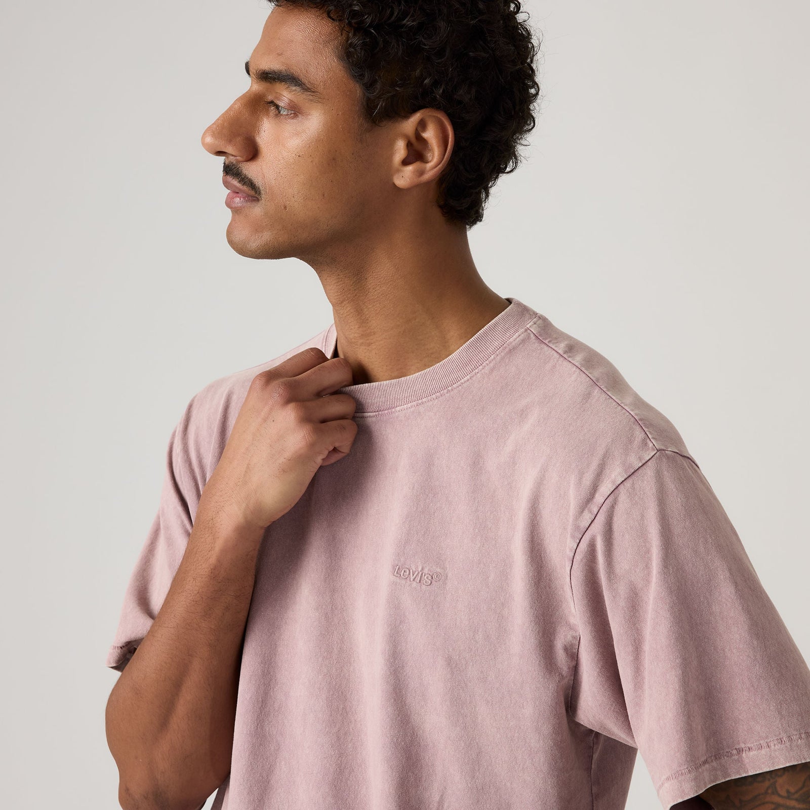 Main 5 - Levi's® Men's Red Tab™ Vintage T-Shirt - A06370217