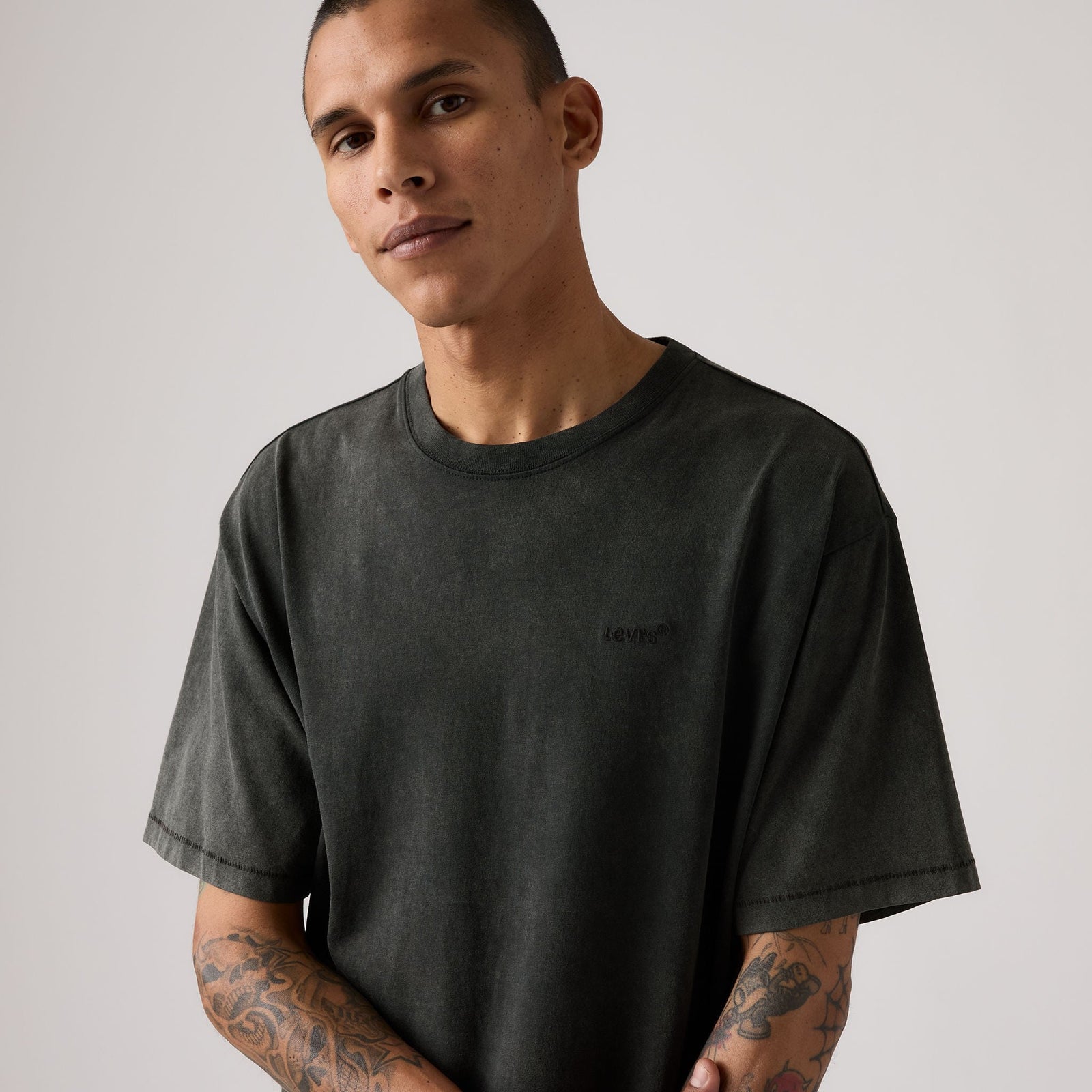 Main 4 - Levi's® Men's Red Tab™ Vintage T-Shirt - A06370221