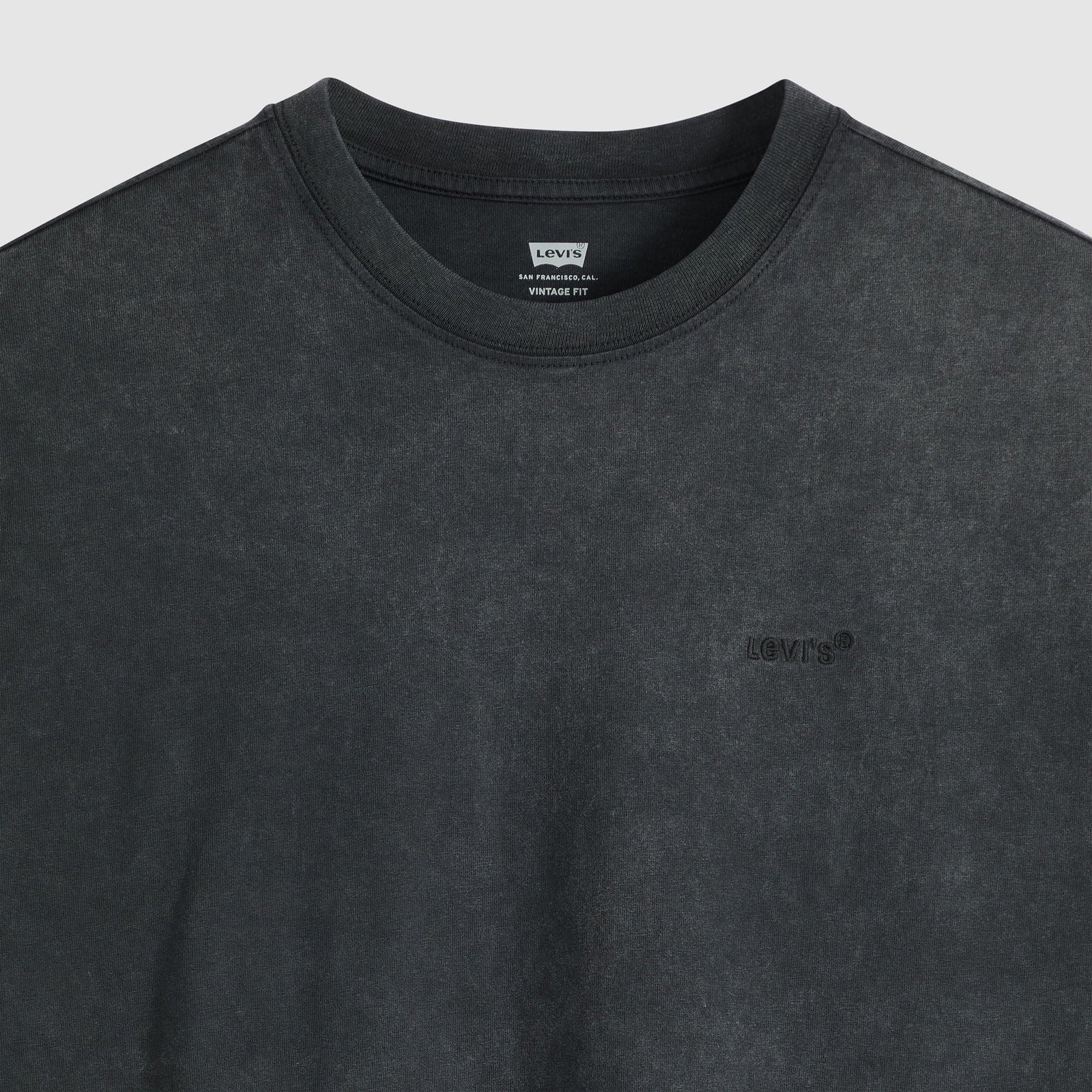Main 6 - Levi's® Men's Red Tab™ Vintage T-Shirt - A06370221