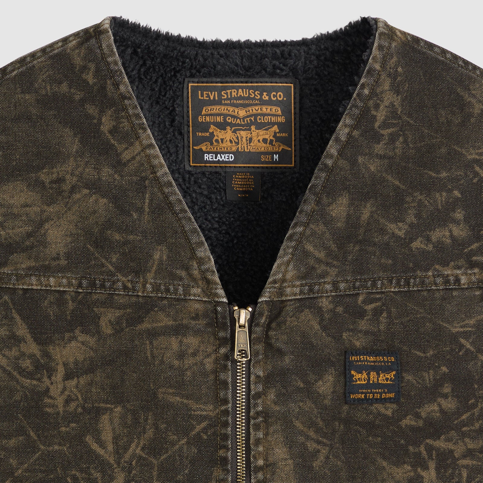 Main 6 - Levi's® Men's Saratoga Vest - 0083C0001