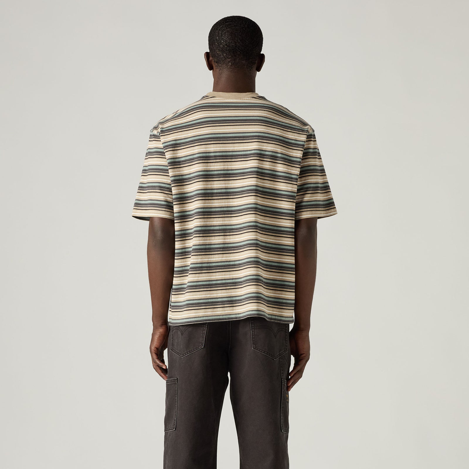 Main 2 - Levi's® Men's Short-Sleeve Workwear Pocket T-Shirt - 008AB0005