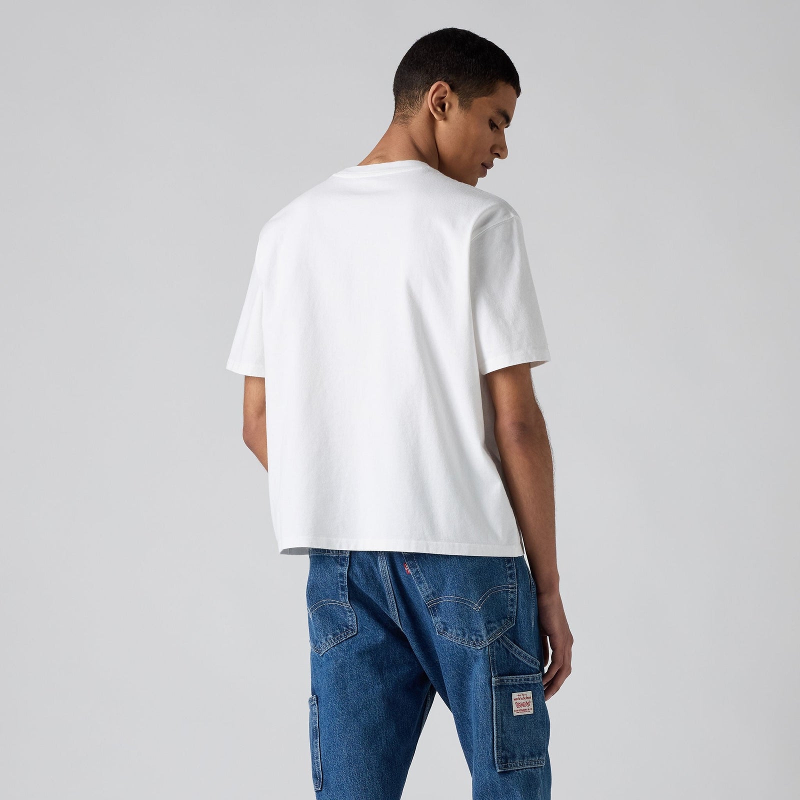 Main 2 - Levi's® Men's Short-Sleeve Workwear Pocket T-Shirt - 008AB0008