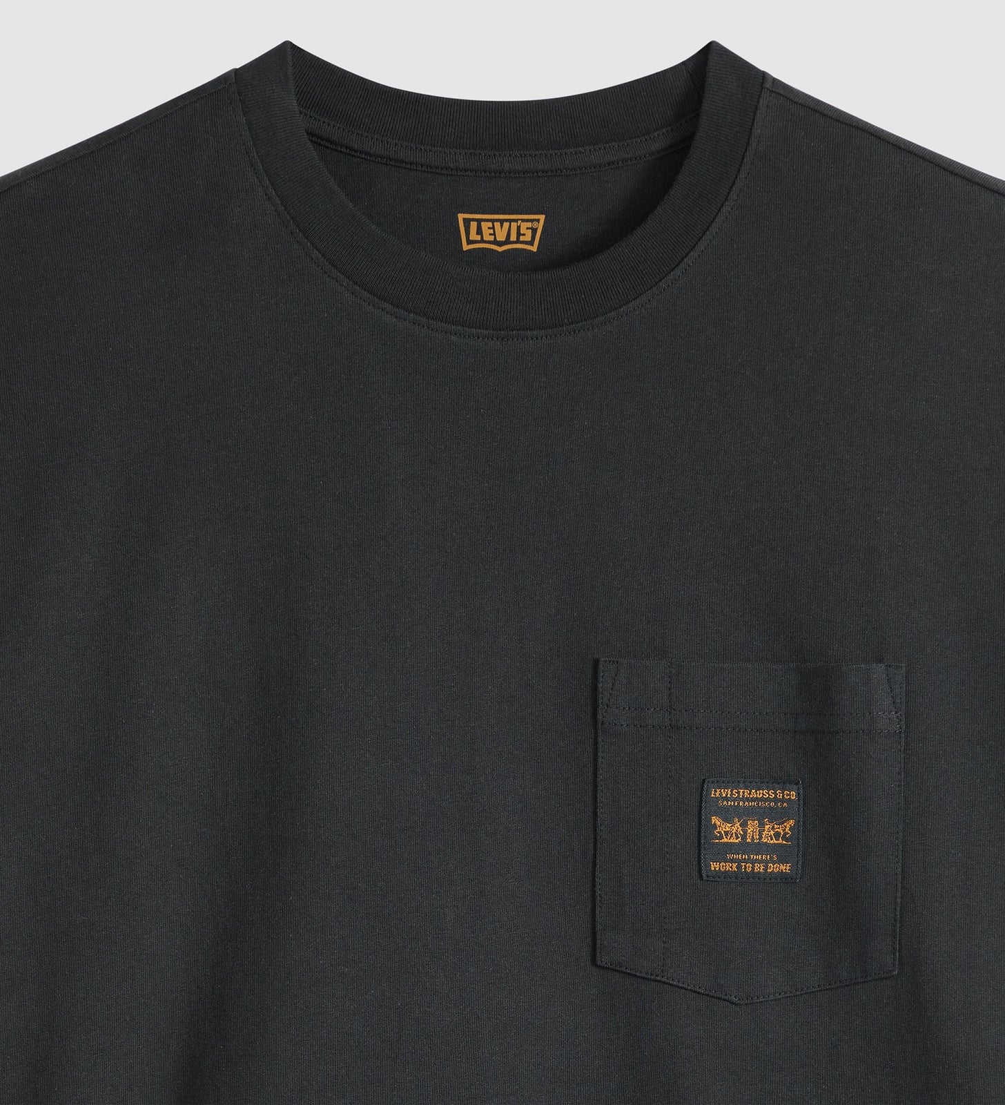 Main 6 - Levi's® Men's Short-Sleeve Workwear Pocket T-Shirt - 008AB0009