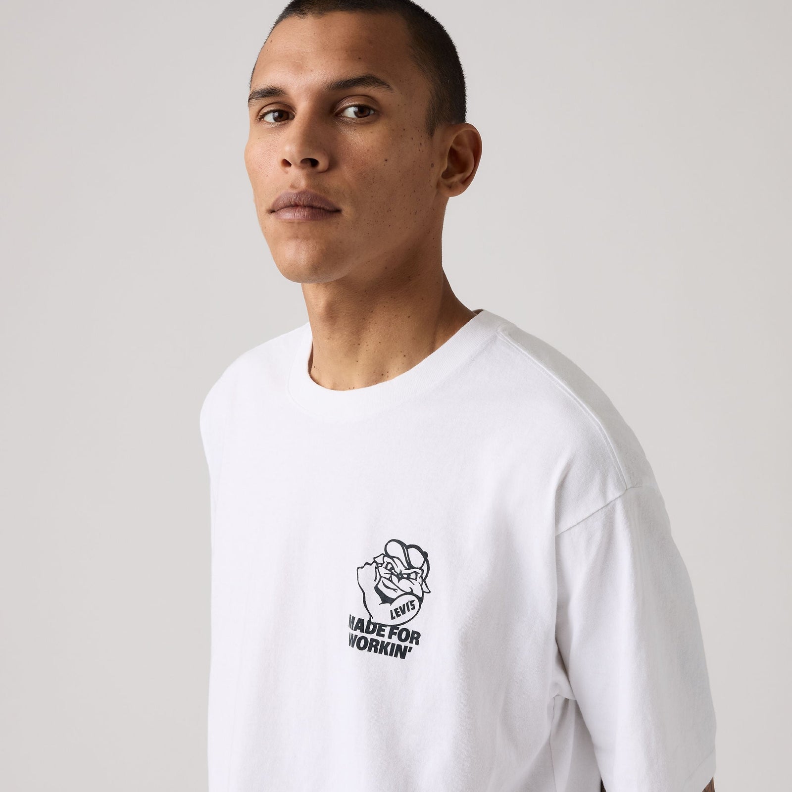 Main 4 - Levi's® Men's Workwear Graphic T-Shirt - 003XL0006