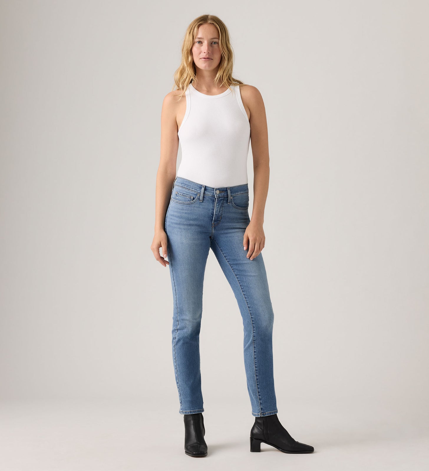 Main 1 - Levi’s® Women's 312 Shaping Slim Jeans - 196270246