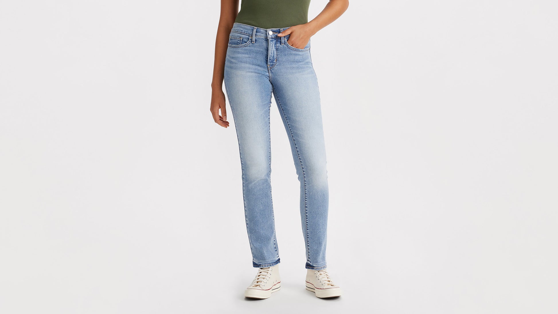 Levi’s® Women’s 314 Shaping Straight Jeans