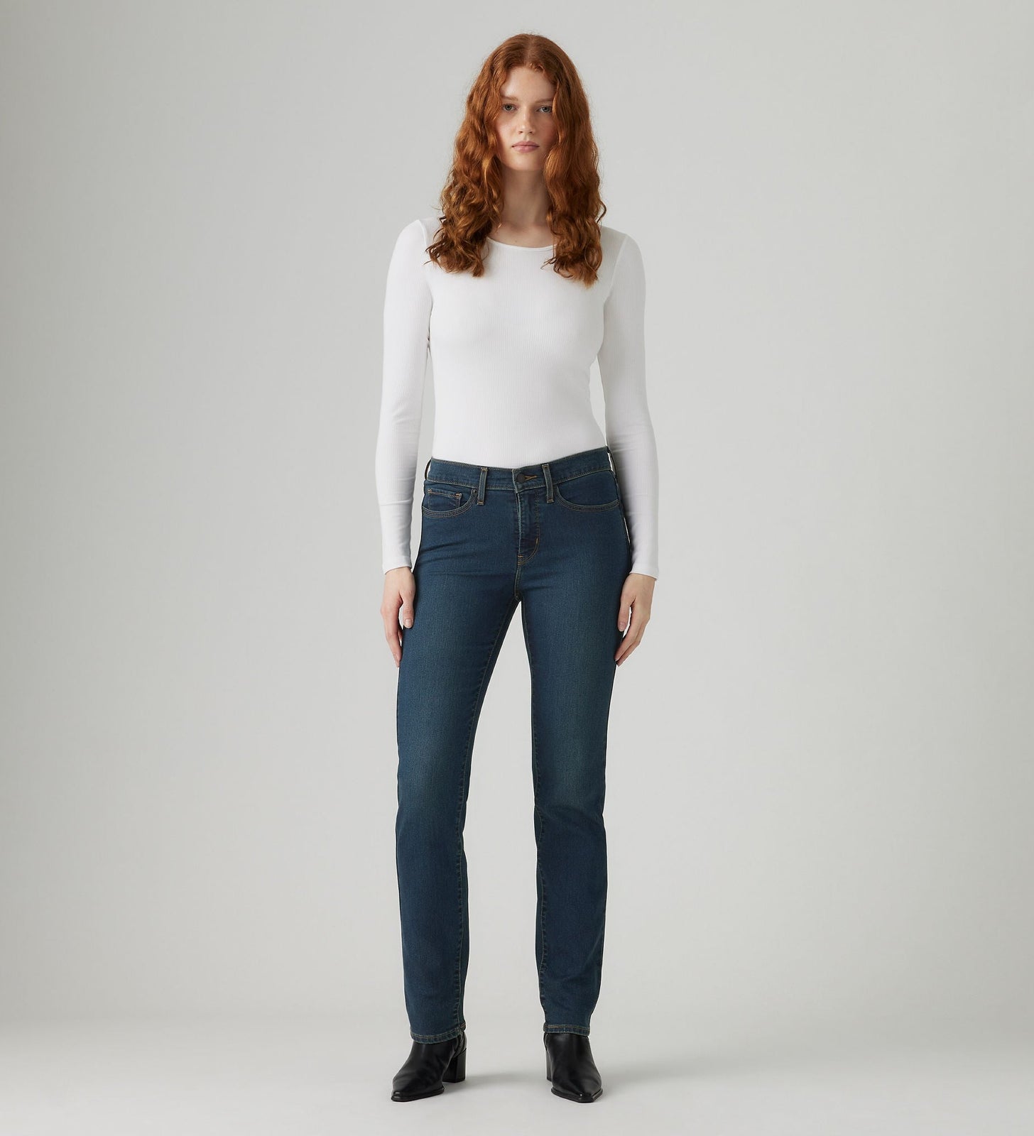 Main 3 - Levi's® Women's 314 Shaping Straight Jeans - 196310280