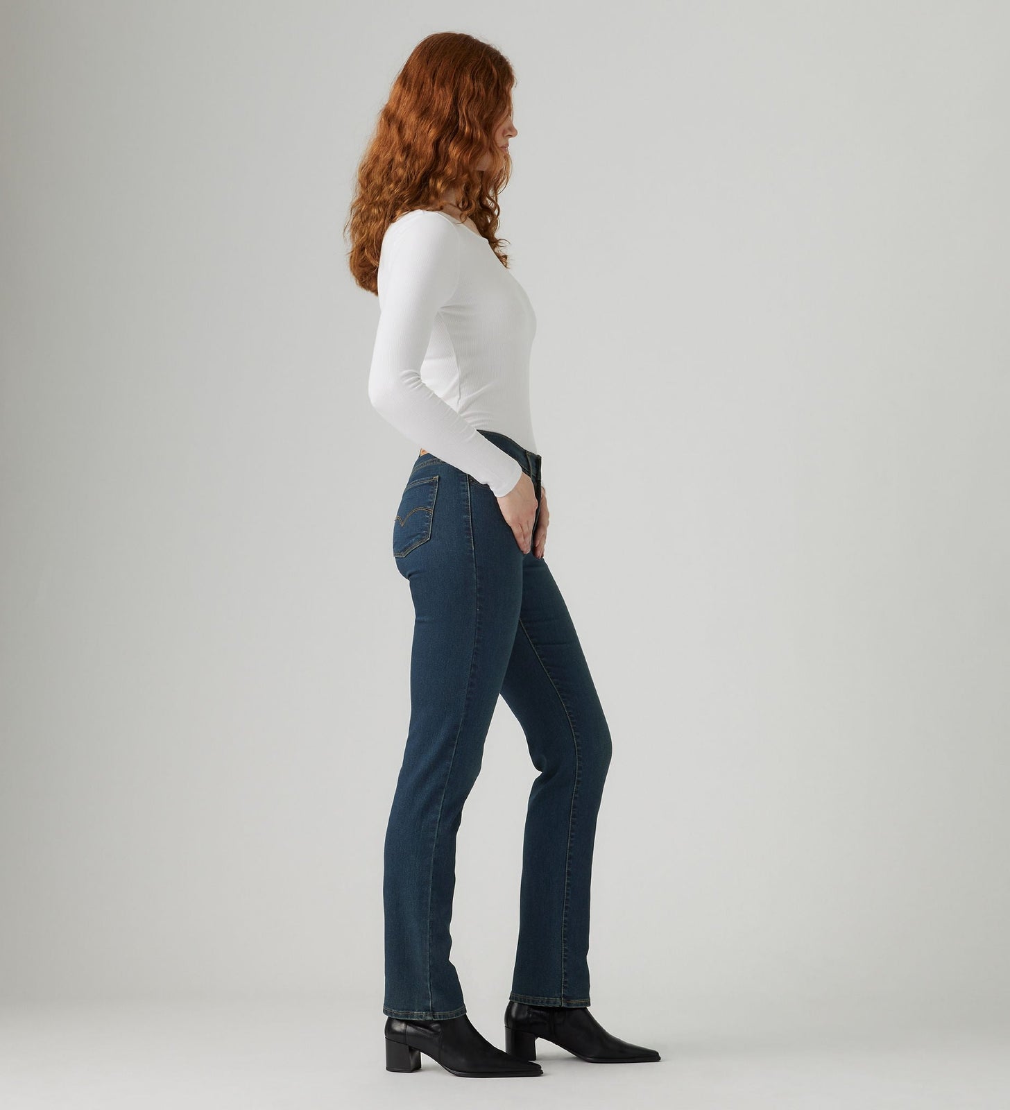 Main 4 - Levi's® Women's 314 Shaping Straight Jeans - 196310280