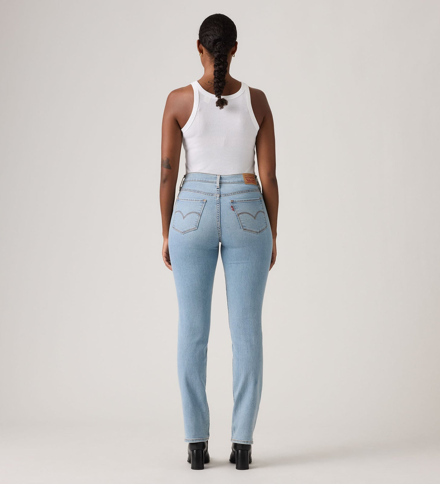 Main 2 - Levi's® Women's 314 Shaping Straight Jeans - 196310302