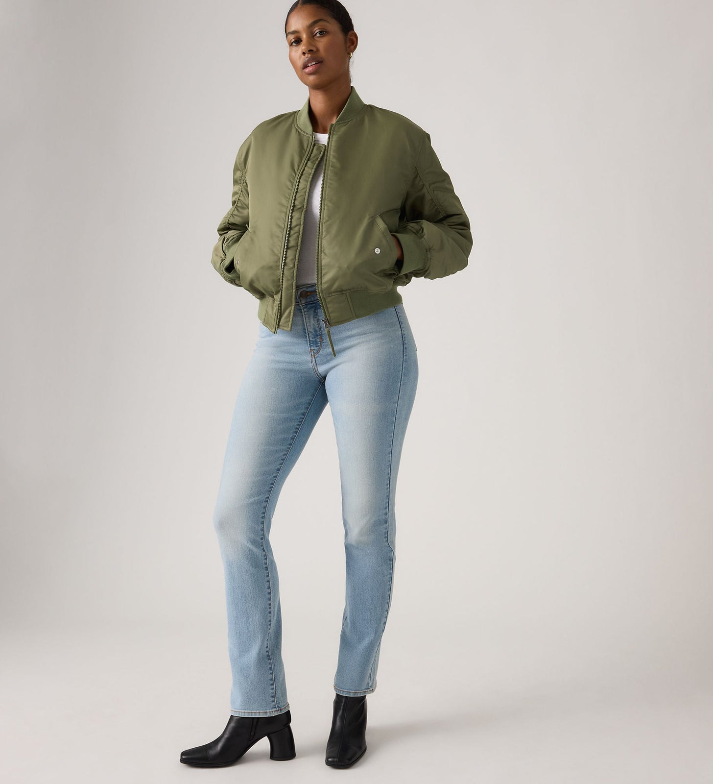 Main 4 - Levi's® Women's 314 Shaping Straight Jeans - 196310302