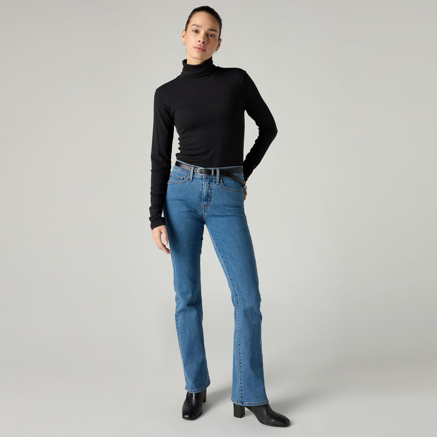 Levi's® Women's 315 Shaping Bootcut Jeans