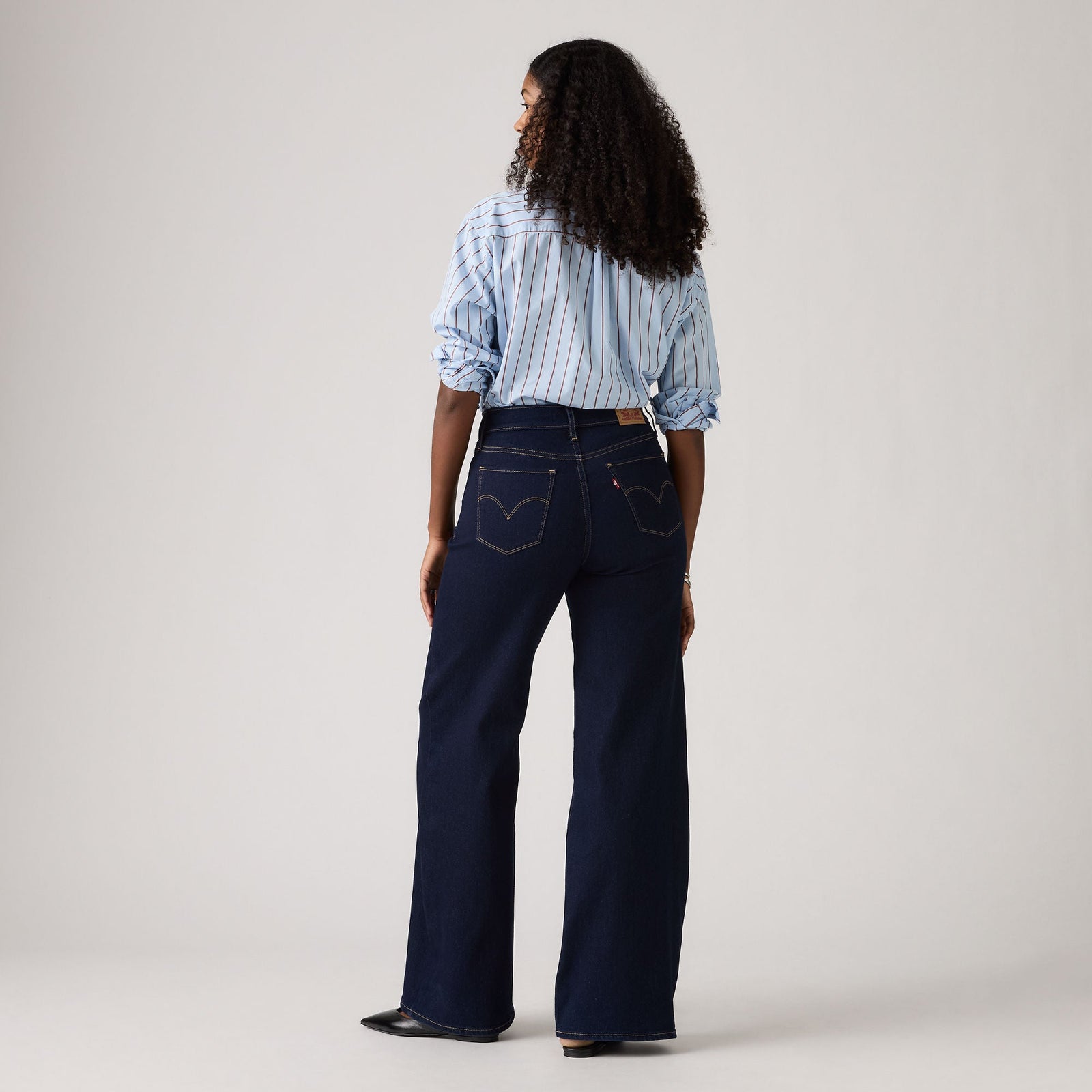 Main 3 - Levi's® Women's 318 Shaping Wide-Leg Jeans - 001PZ0009