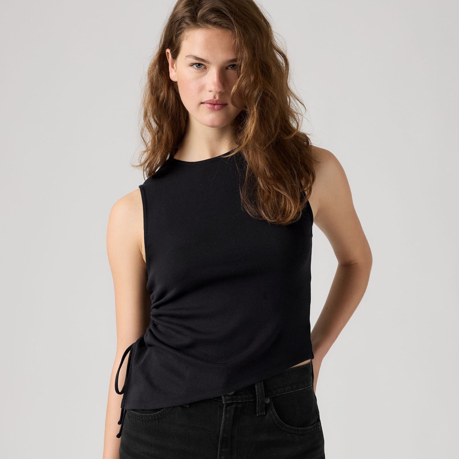 Main 1 - Levi's® Women's Alila Asymmetrical Sleeveless Top - 0086N0000