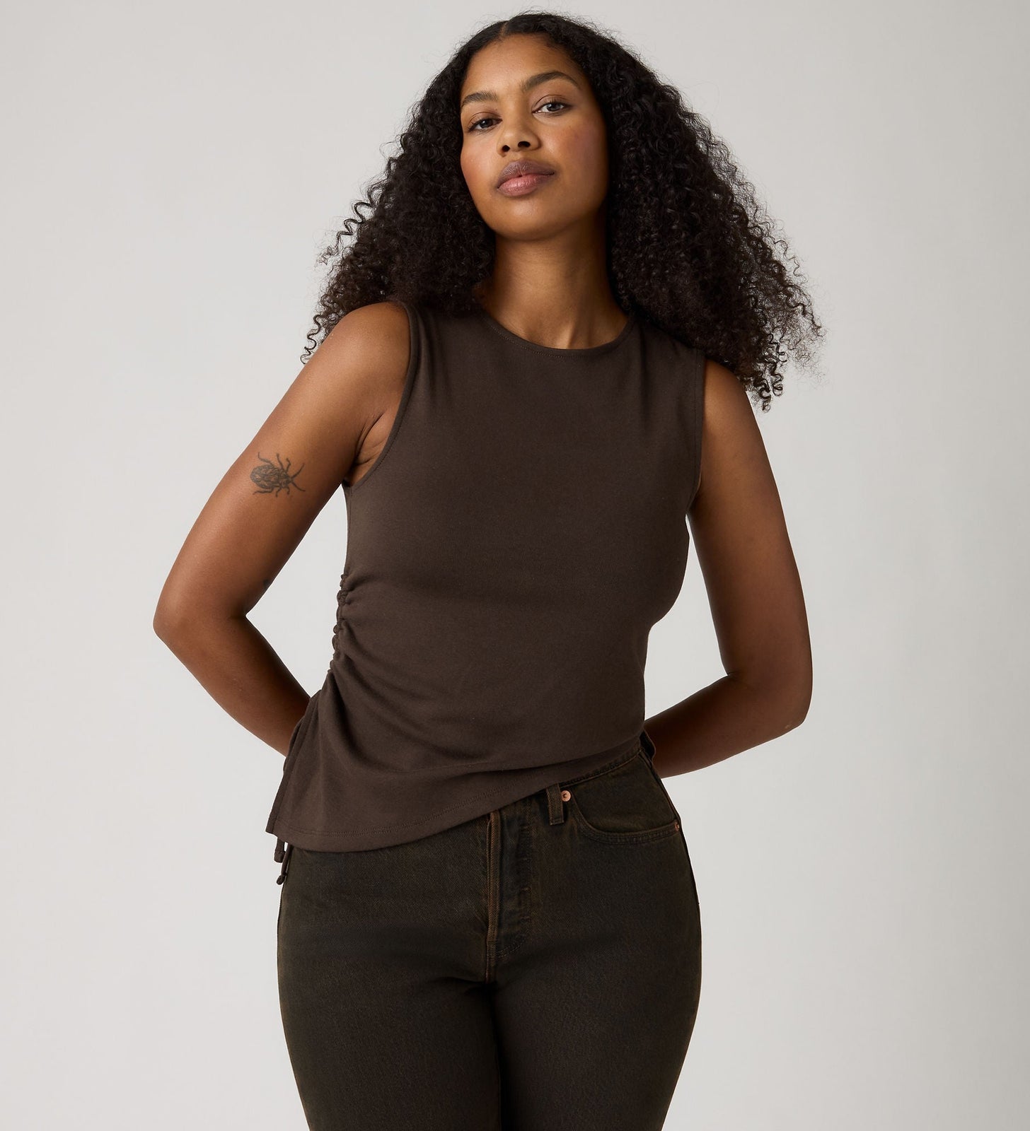 Main 1 - Levi's® Women's Alila Asymmetrical Sleeveless Top - 0086N0002