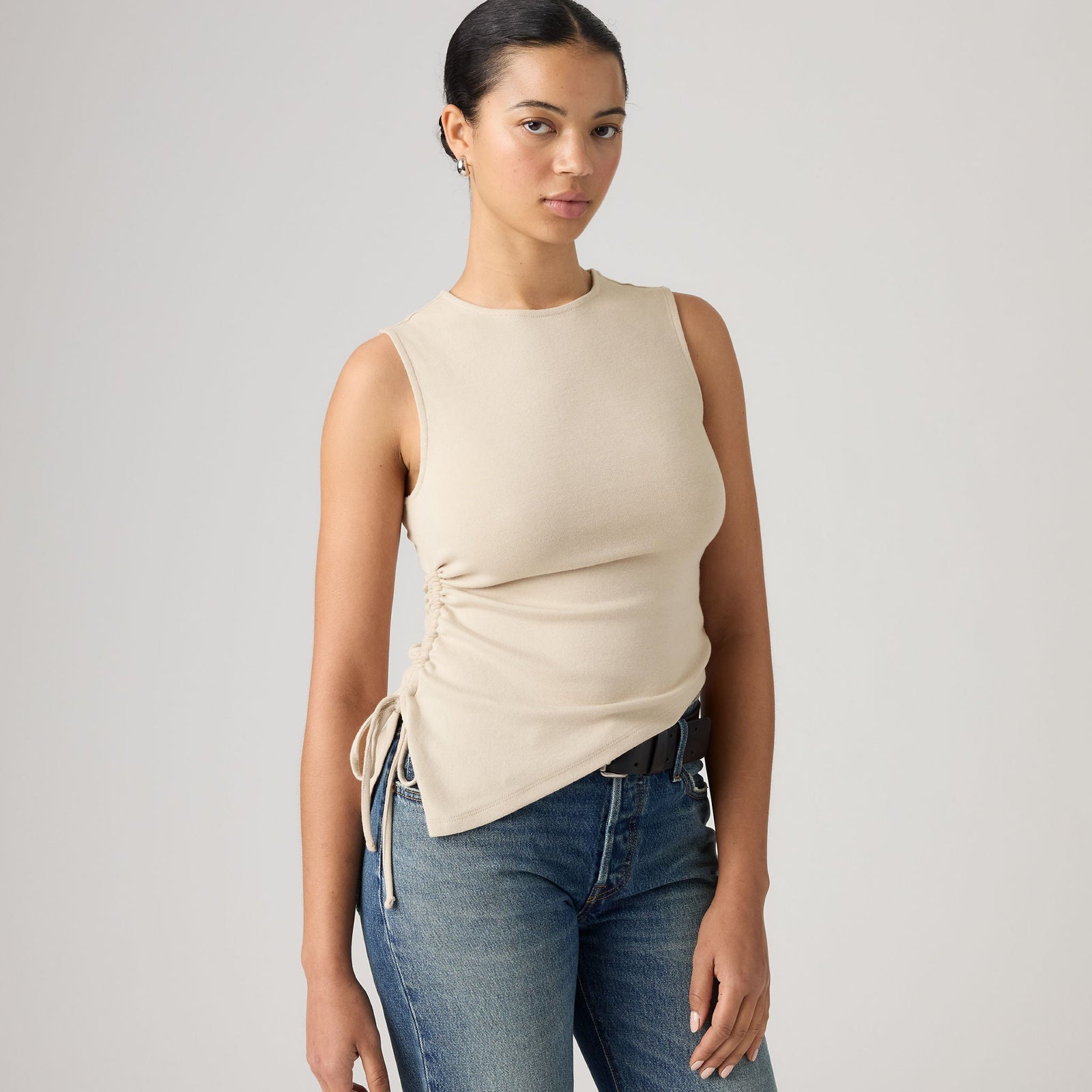 Main 1 - Levi's® Women's Alila Asymmetrical Sleeveless Top - 0086N0004