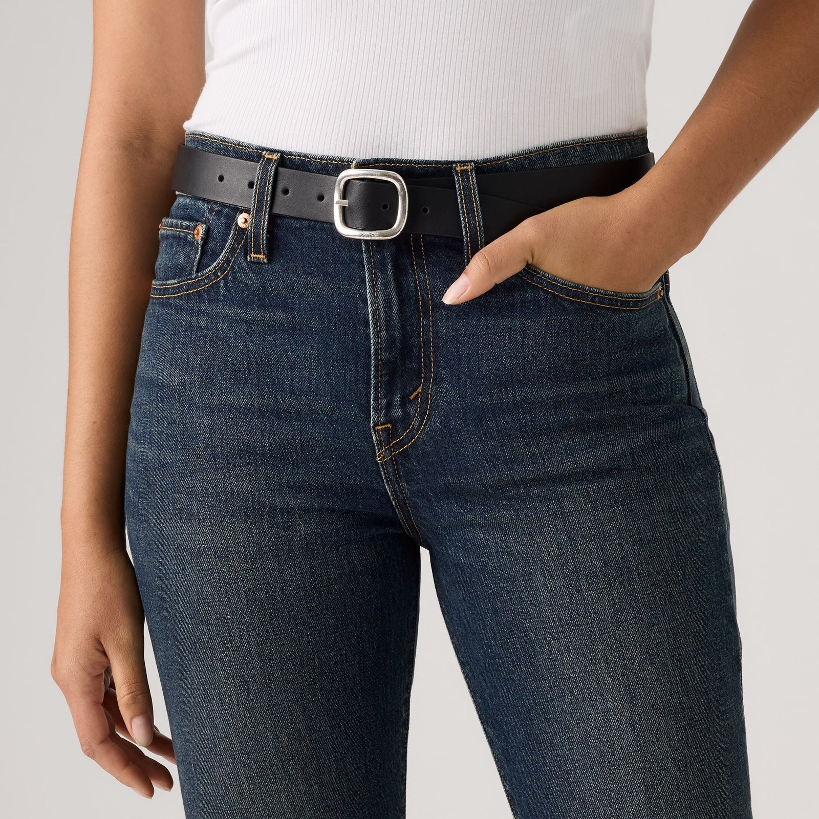 Main 1 - Levi's® Women's Cameron Reversible Belt SCL - 