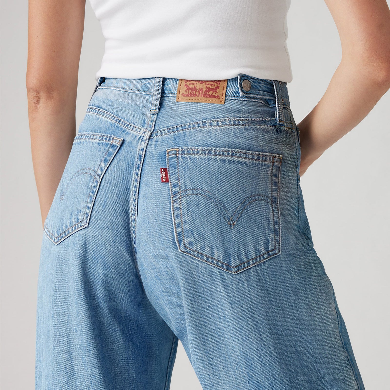 Main 7 - Levi's® Women's Cinch Baggy Jeans - 001UP0000