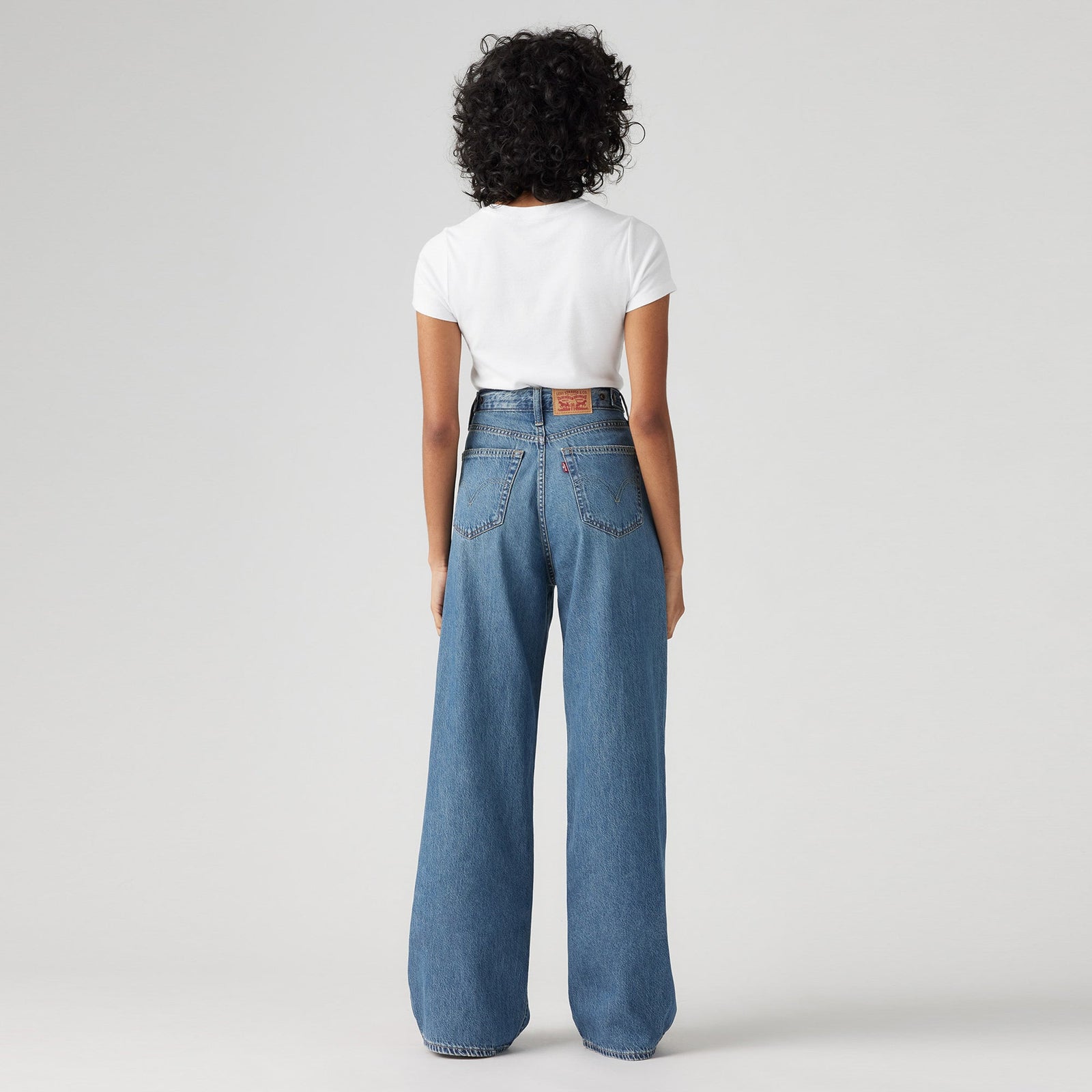 Main 2 - Levi's® Women's Cinch Baggy Jeans - 001UP0002