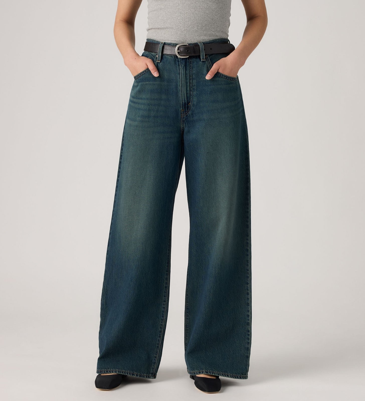 Main 5 - Levi's® Women's Cinch Baggy Jeans - 001UP0044