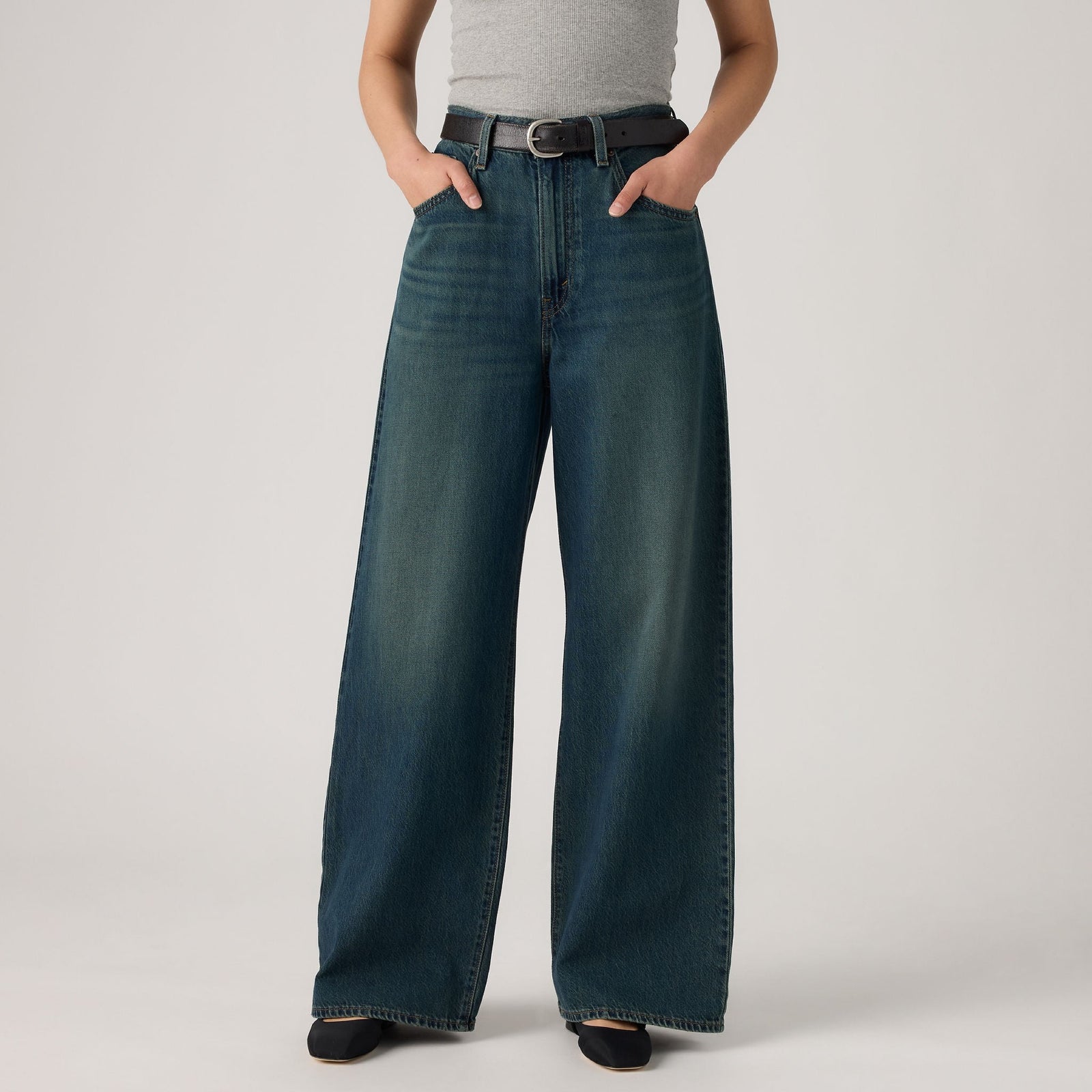 Main 5 - Levi's® Women's Cinch Baggy Jeans - 001UP0044